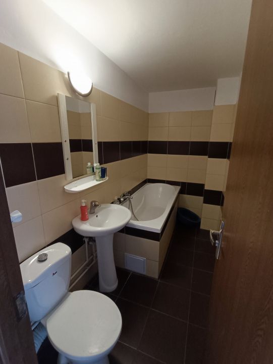 Apartament 3 camere, decomandat, langa Mall Vitan — fotografia 6