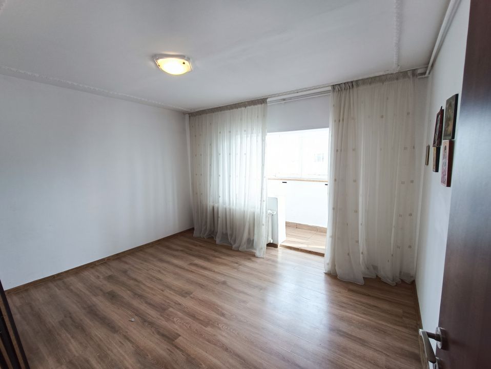 Apartament 3 camere, decomandat, langa Mall Vitan — fotografia 7