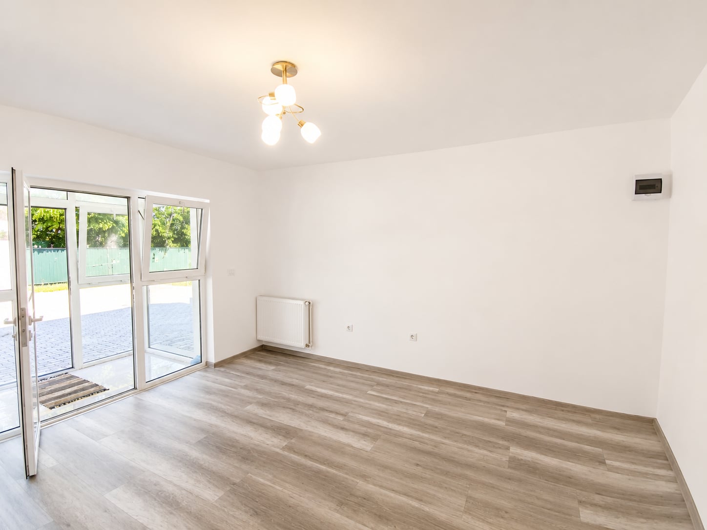 Garsonieră de vânzare, 30 mp, Zona Piața Centrală, curte privată/loc de parcare — fotografia 11