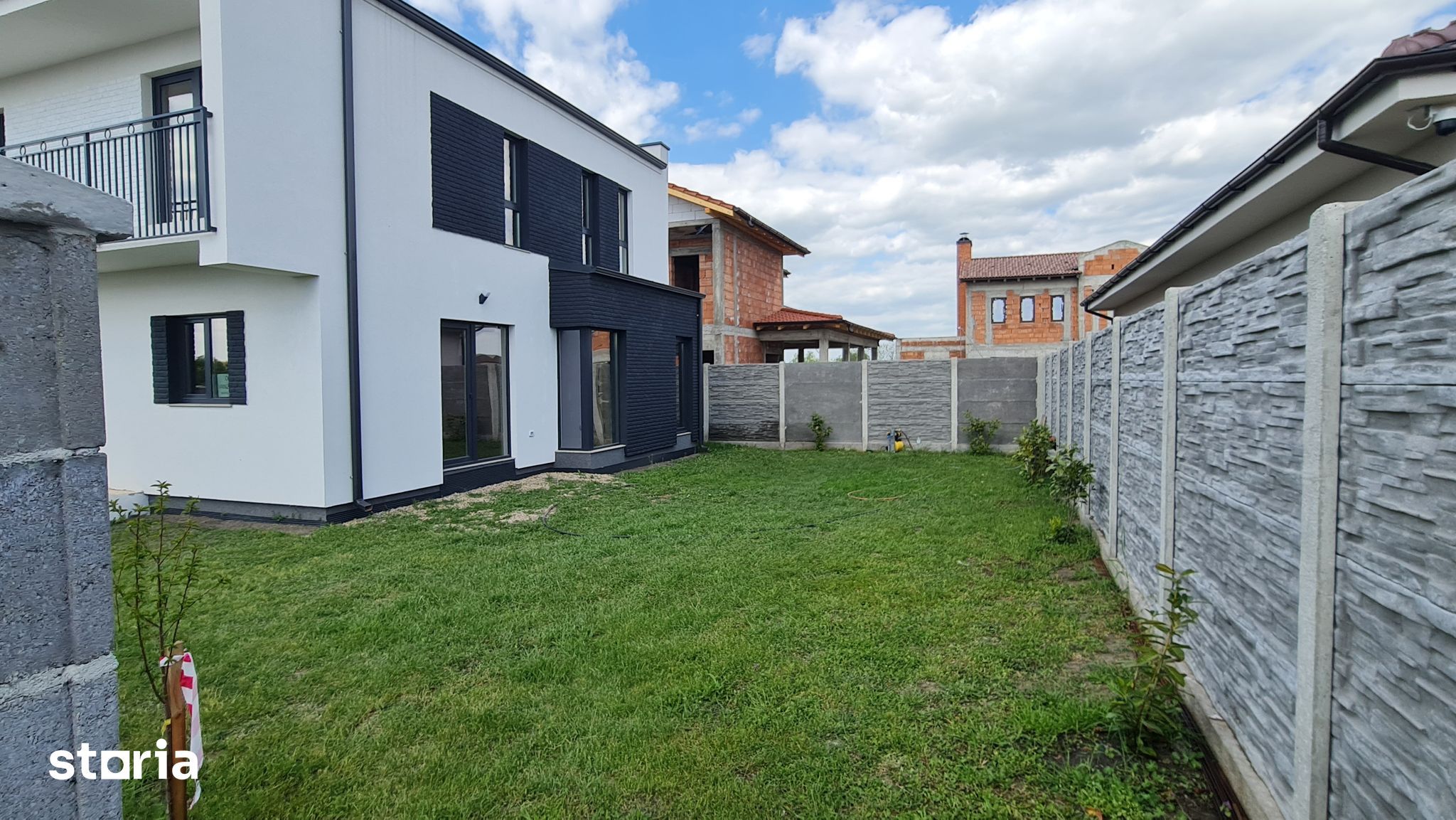 Duplex despartit de camera tehnica, 121 mp utili — fotografia 4