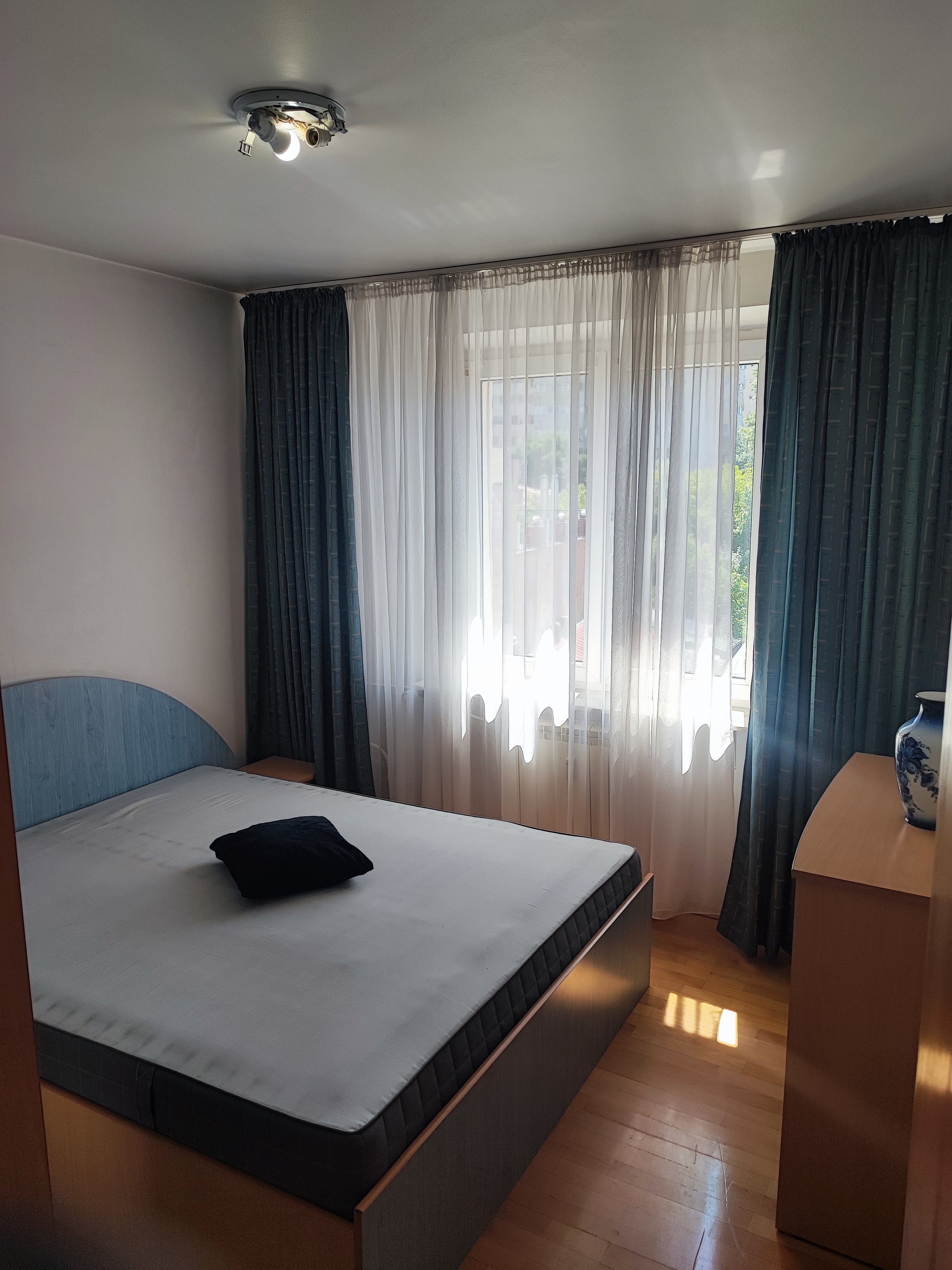 Inchiriez apartament 3 camere Elev Stefanescu - Iancului — fotografia 15