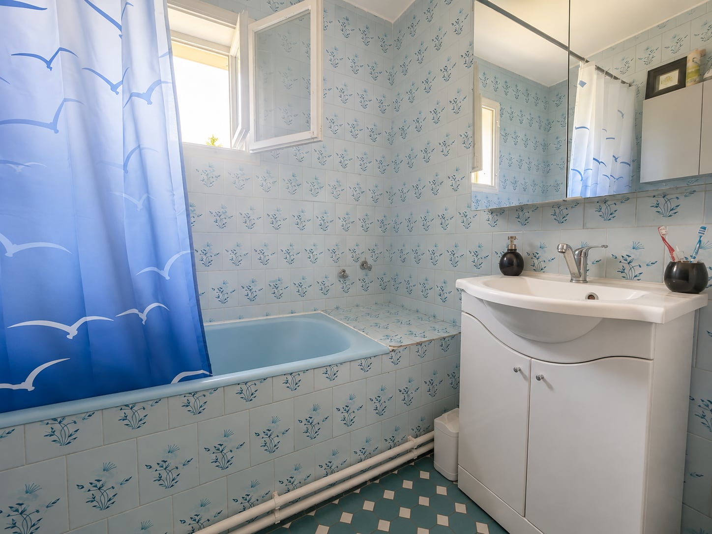 Apartament 4 camere în vilă – Zamca, str. Narciselor | Etaj 1, intrare separată — fotografia 16