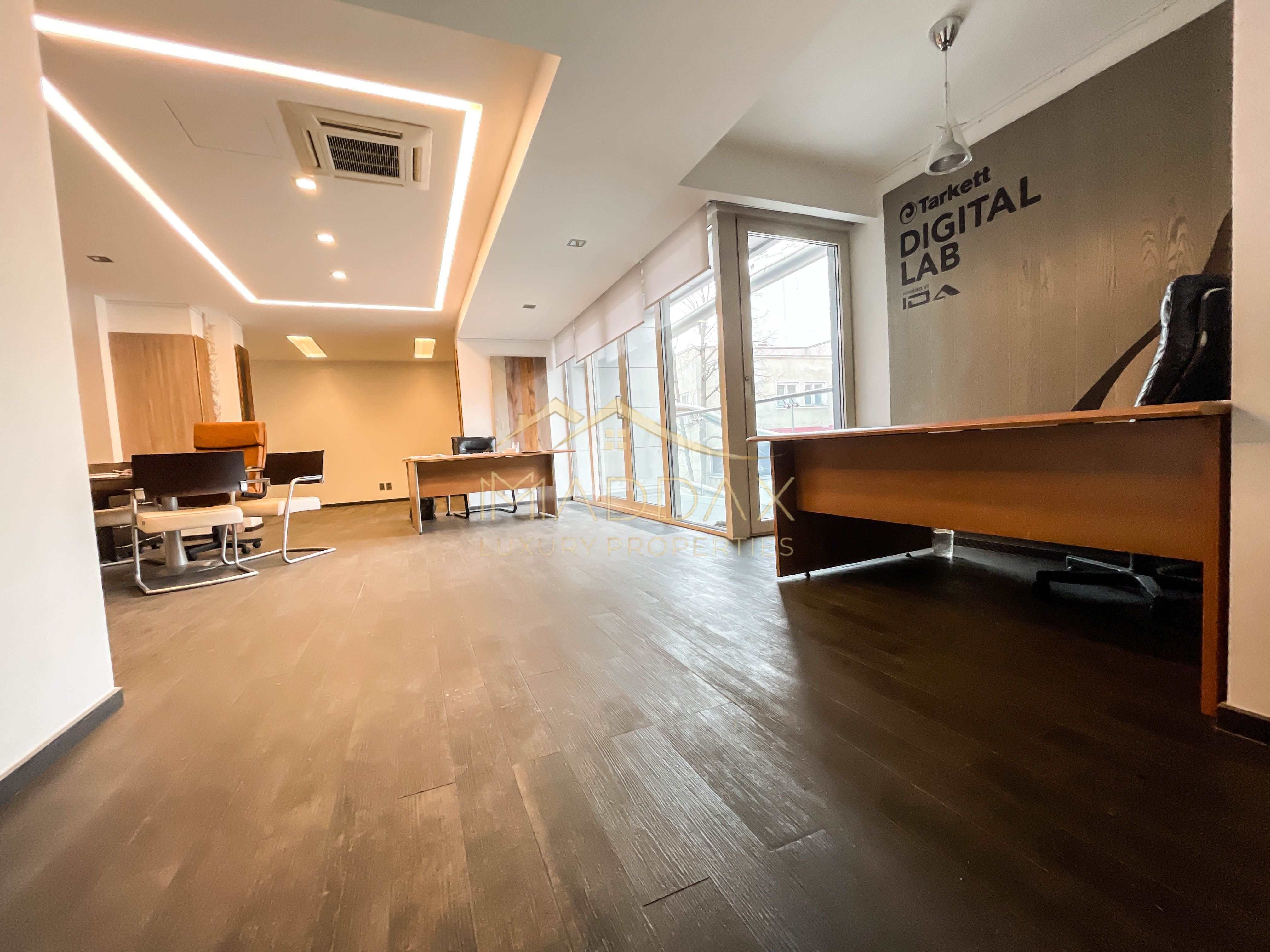 Cladire de birouri + spatiu comercial *1106 mp* // Dorobanti Capitale