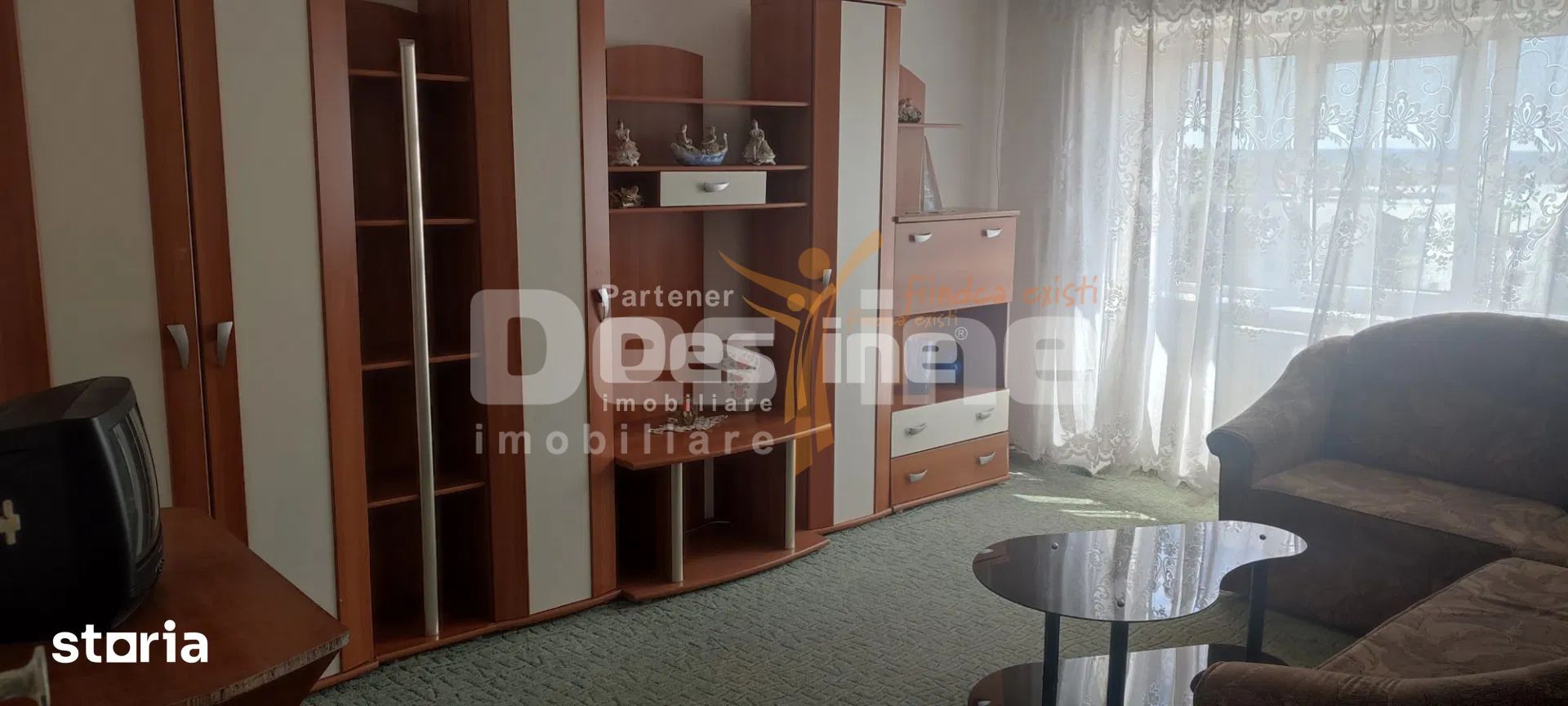 Apartament 3 camere, decomandat, etaj intermediar, zona Materna