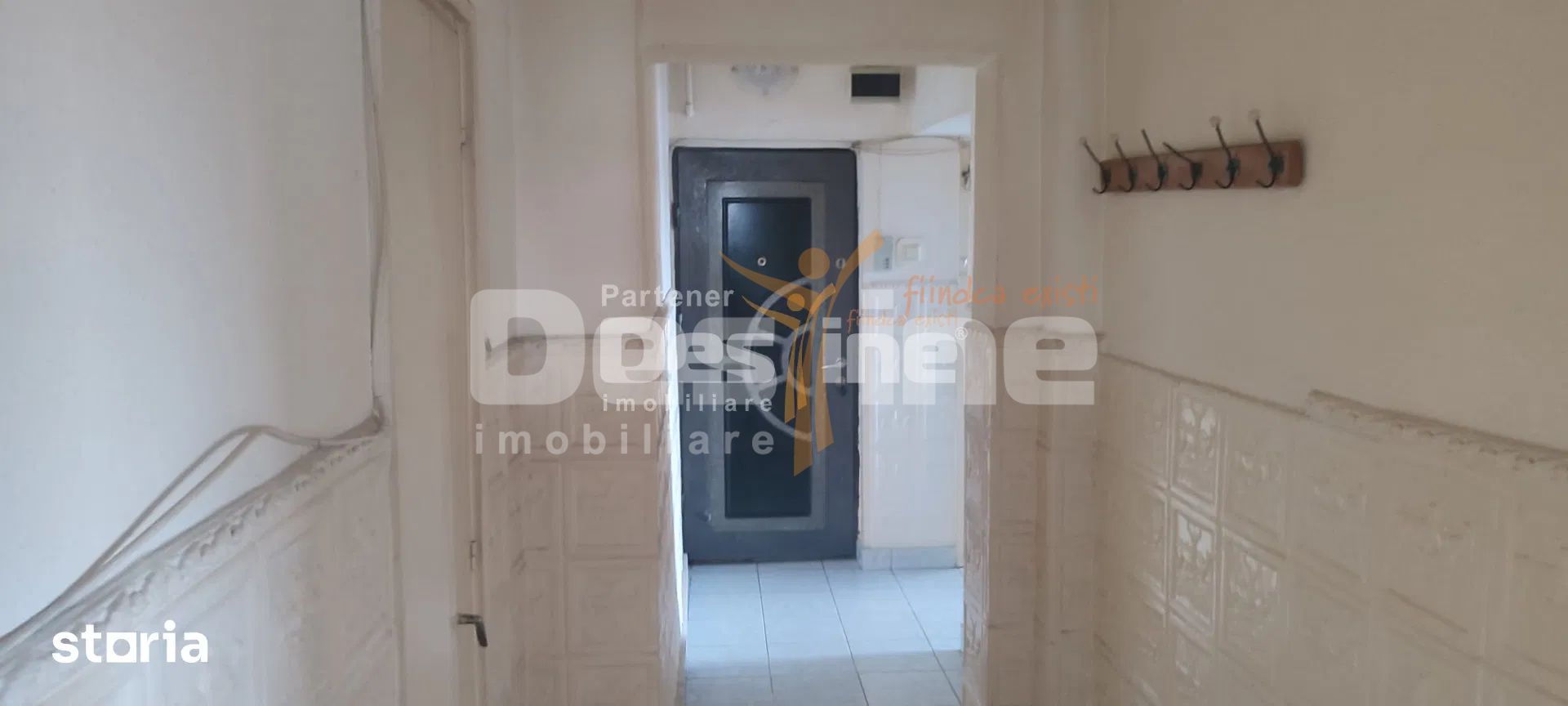 Apartament 3 camere, decomandat, etaj intermediar, zona Materna — fotografia 12