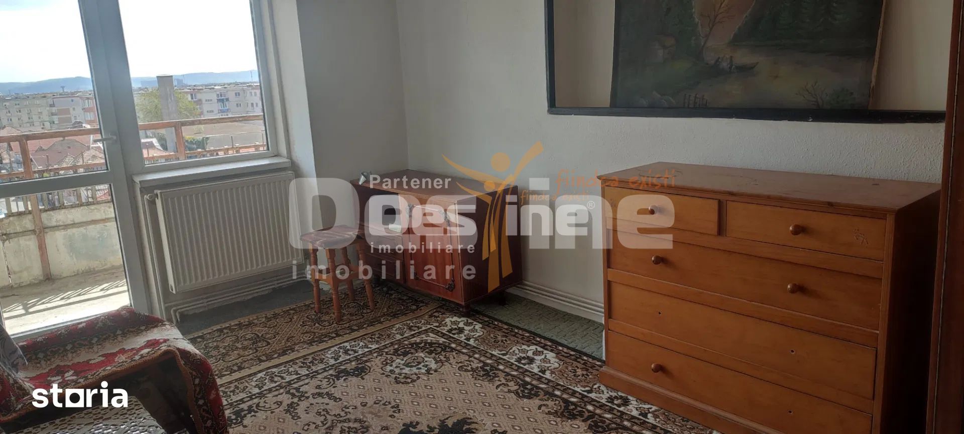 Apartament 3 camere, decomandat, etaj intermediar, zona Materna — fotografia 5