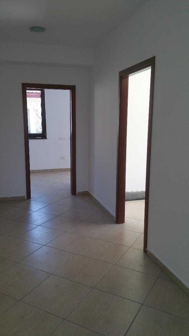 Proprietar inchiriez Vila P+2,din 2012,suprafata 345 mp, DAMAROAIA,S1 — fotografia 4
