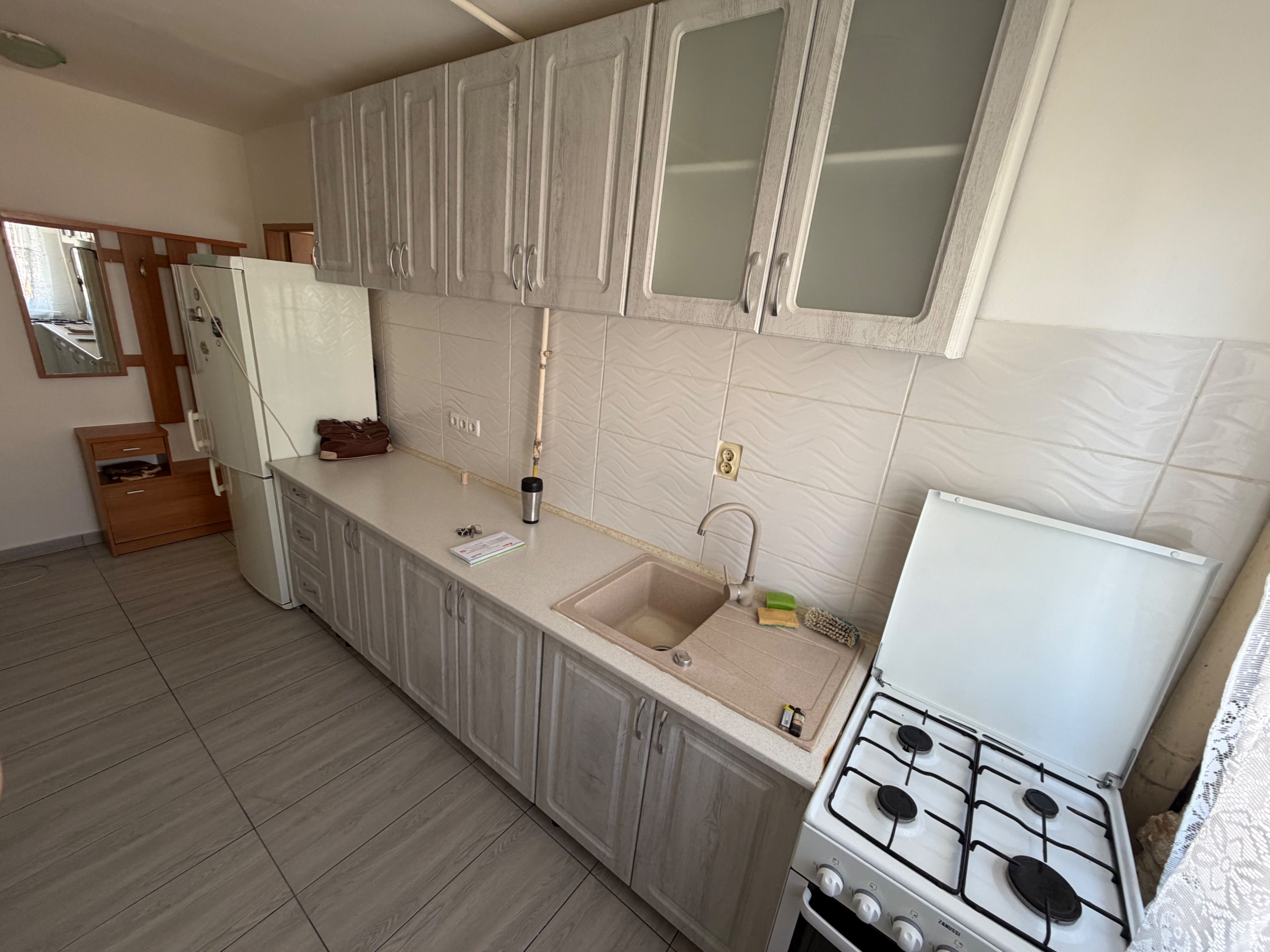 Apartament 3 camere de inchiriat, etaj 5 - zona Cetate — fotografia 3