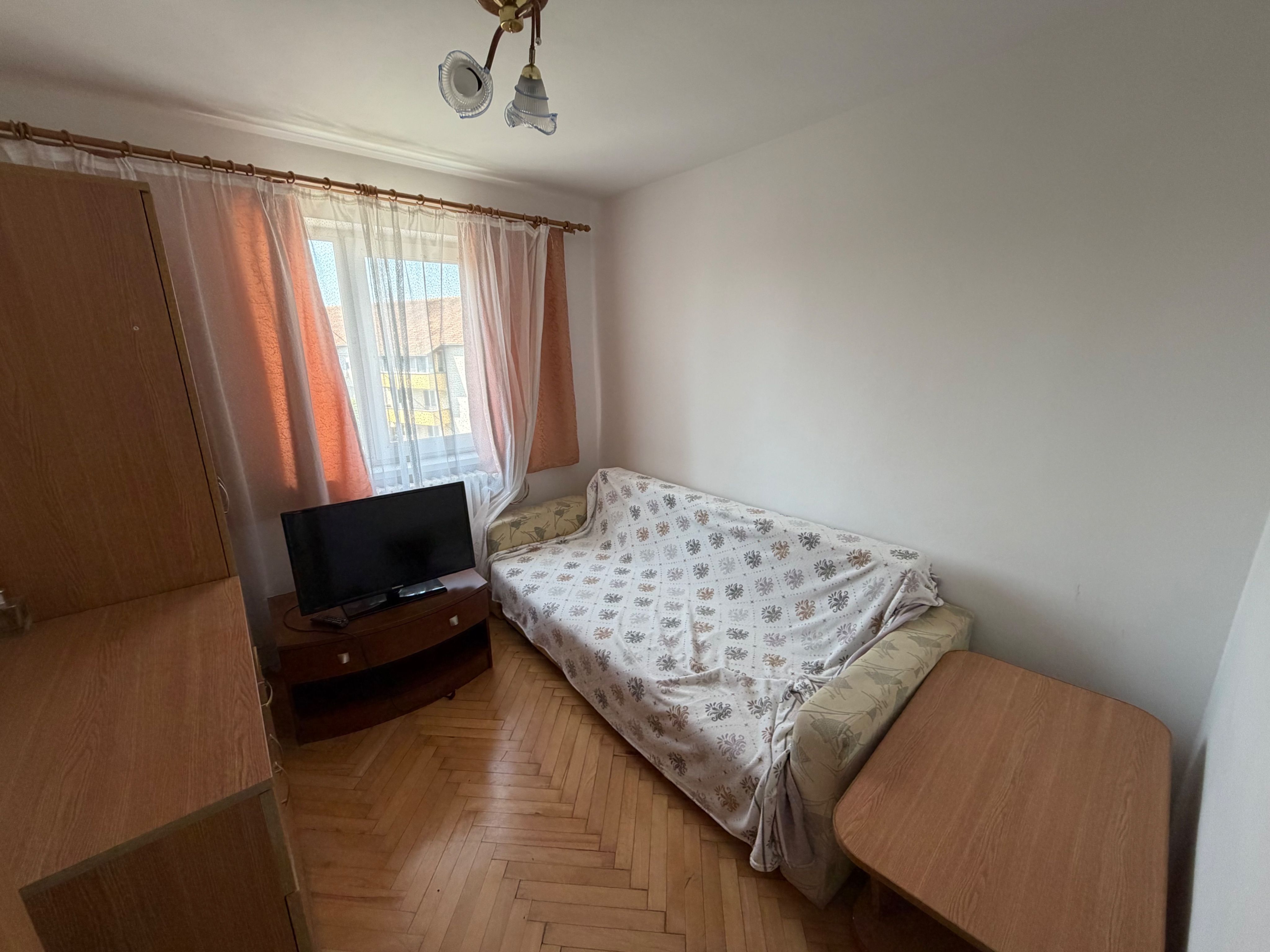 Apartament 3 camere de inchiriat, etaj 5 - zona Cetate — fotografia 5