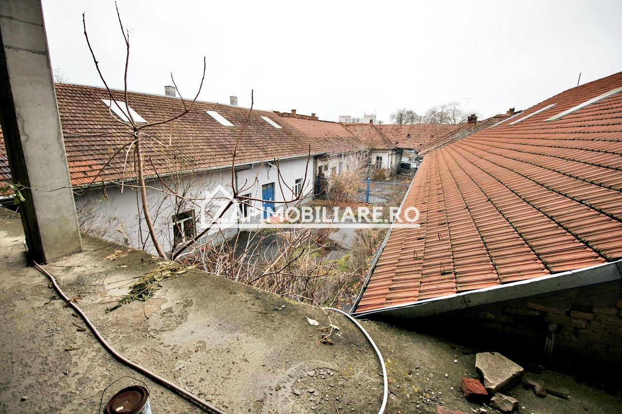 Spatiu comercial 2.800 mp.Piata Republicii,555 euro mp — fotografia 10