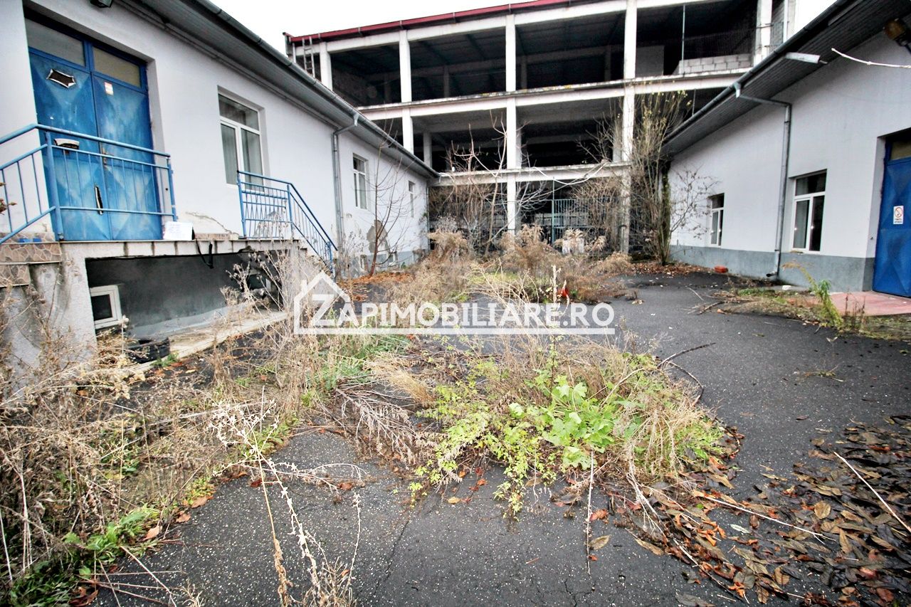 Spatiu comercial 2.800 mp.Piata Republicii,555 euro mp — fotografia 13