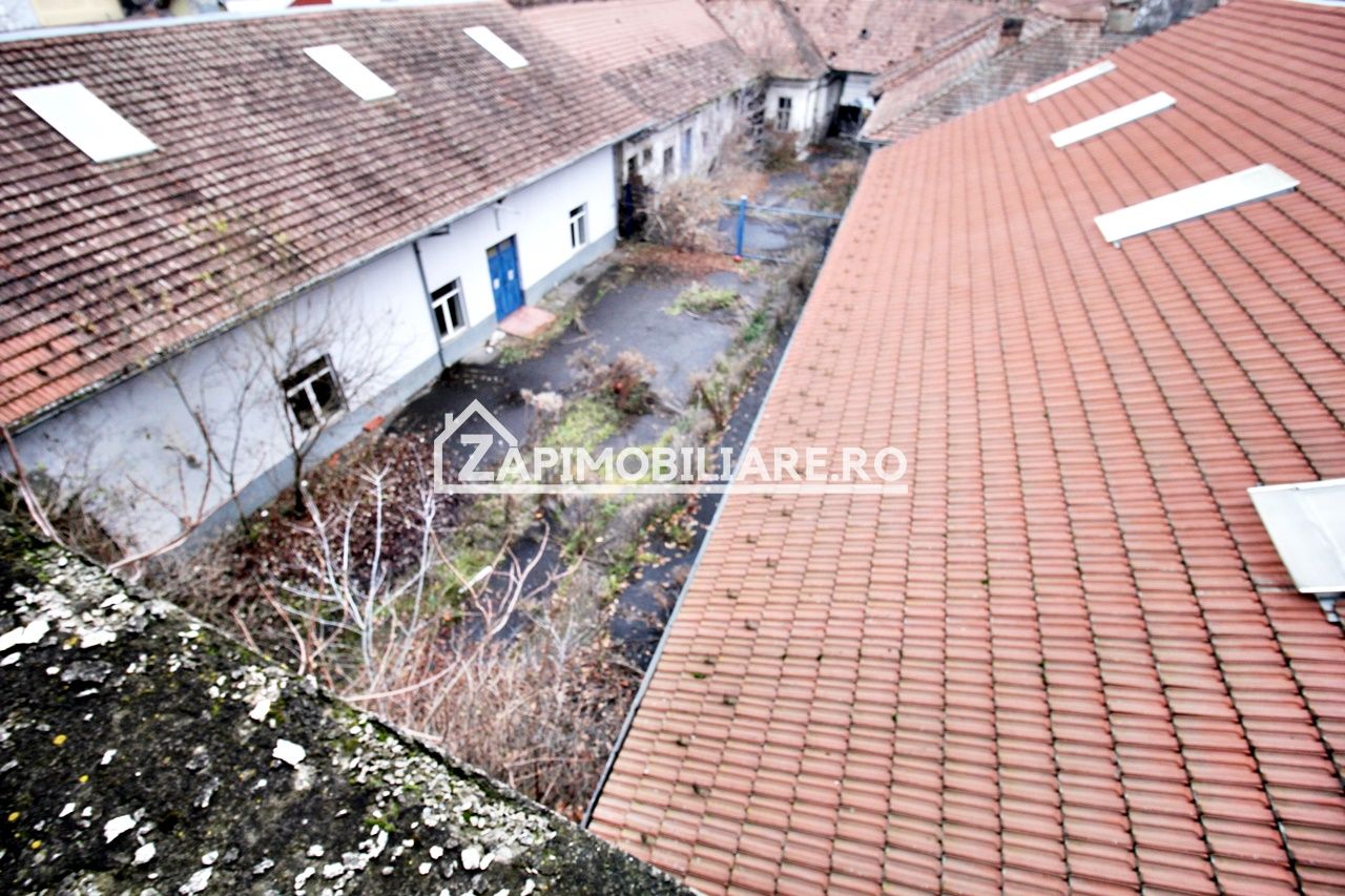 Spatiu comercial 2.800 mp.Piata Republicii,555 euro mp — fotografia 7