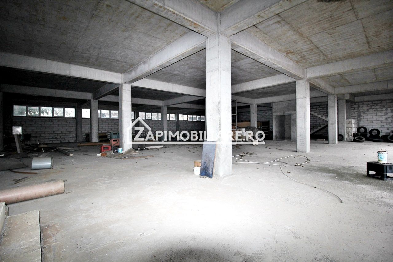 Spatiu comercial 2.800 mp.Piata Republicii,555 euro mp — fotografia 9