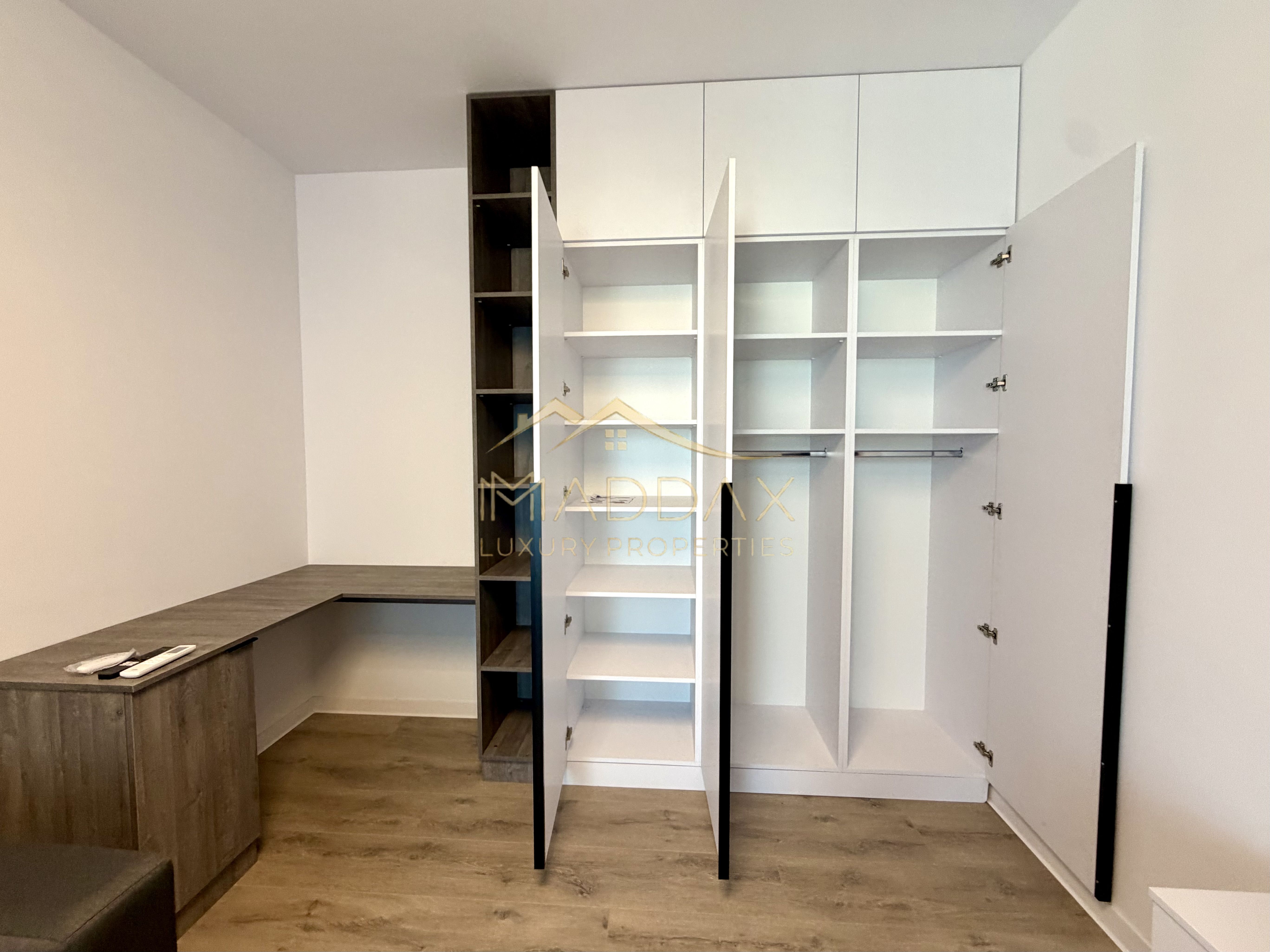 Studio NOU *mobilat & utilat complet* // Drumul Taberei — fotografia 8
