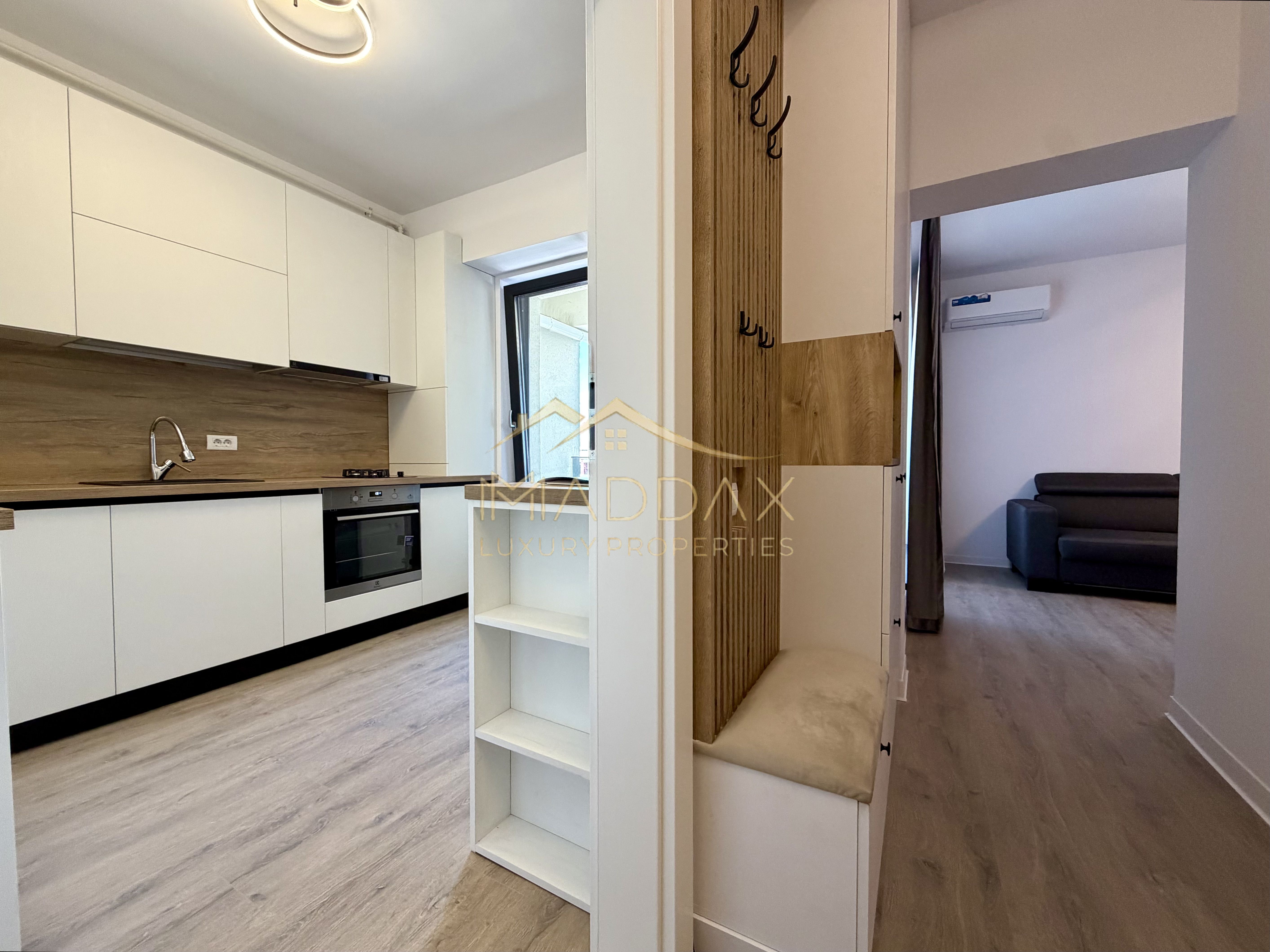 Studio NOU *mobilat & utilat complet* // Drumul Taberei — fotografia 9