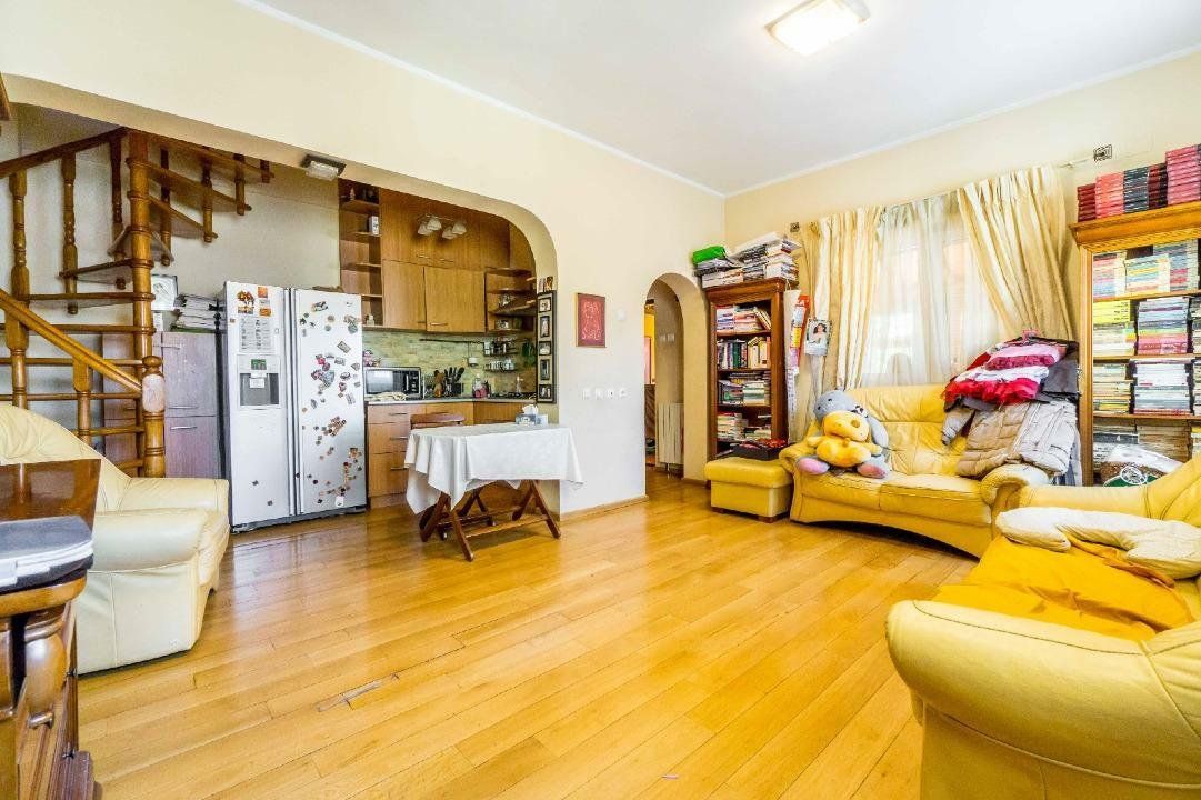 Casa  + Corp Comercial — fotografia 5