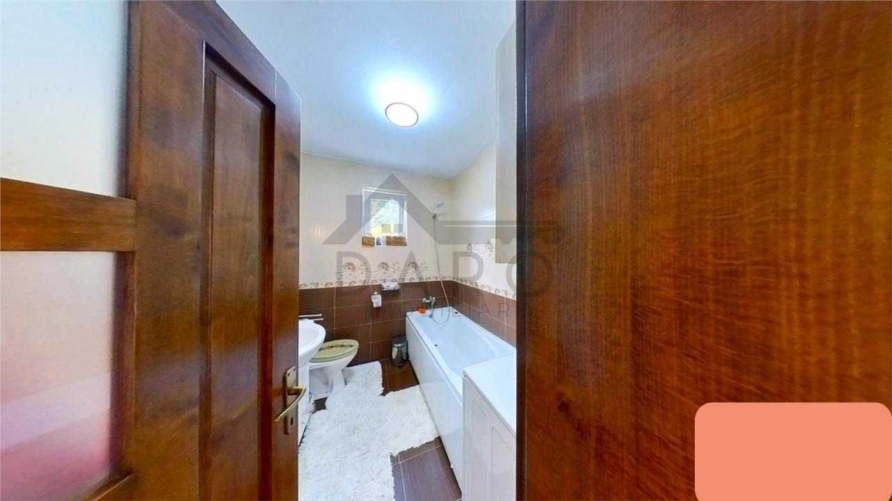 Casă bine poziționată, într-o zonă liniștită și sigură- Cartierul Unirii — fotografia 6