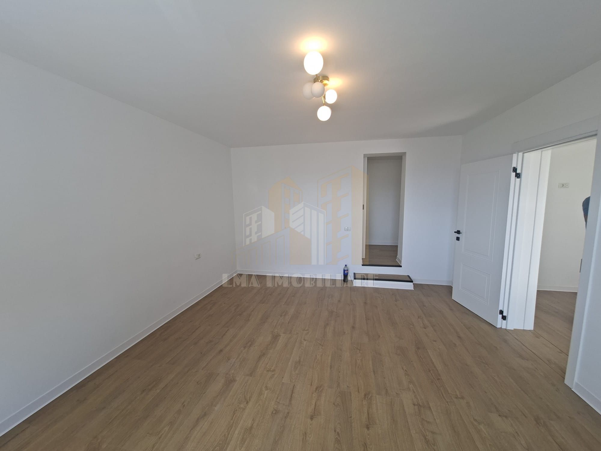 Apartament 2 camere semidecomandat Brasovul vechi — fotografia 16