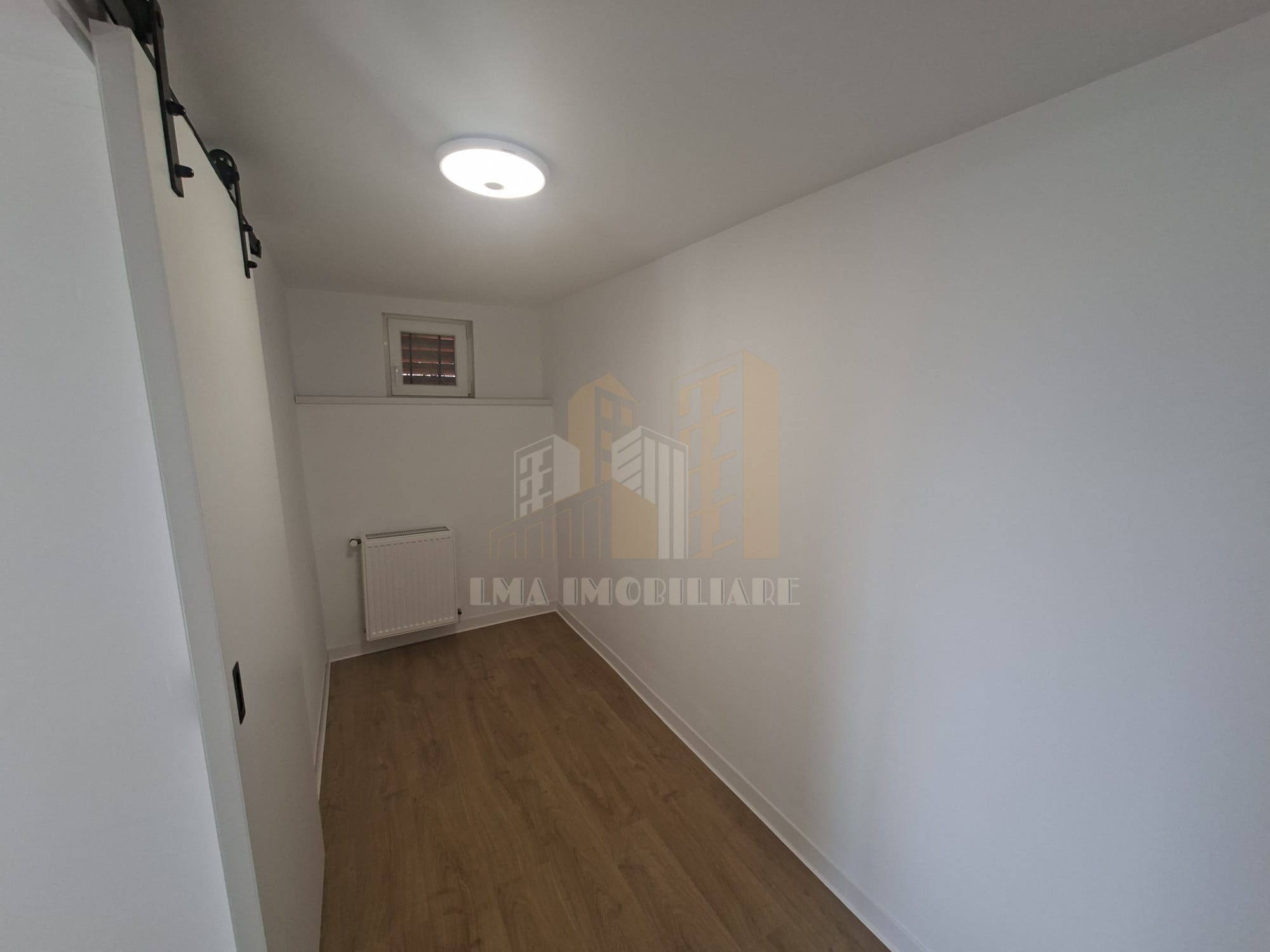 Apartament 2 camere semidecomandat Brasovul vechi — fotografia 17