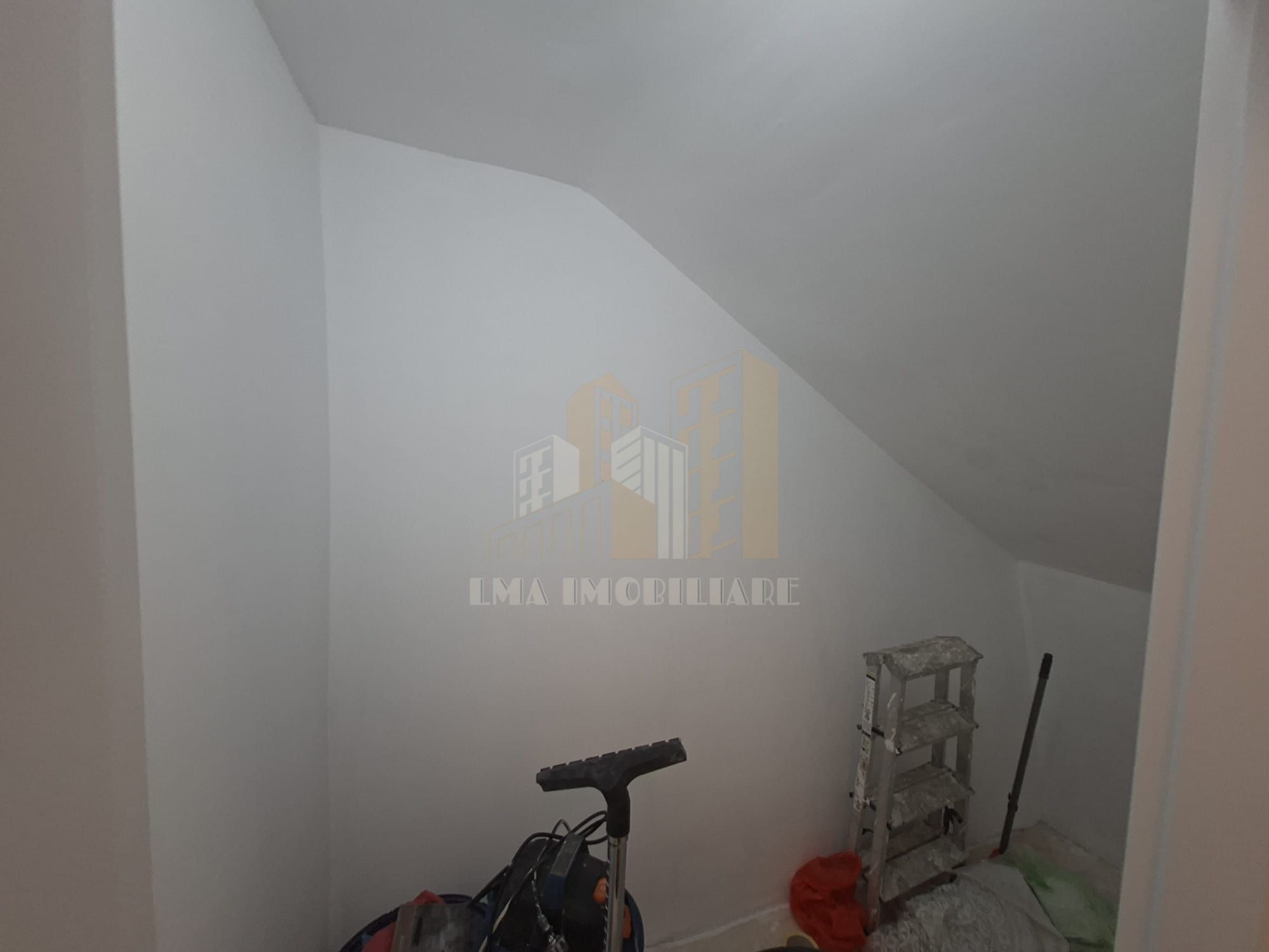 Apartament 2 camere semidecomandat Brasovul vechi — fotografia 8