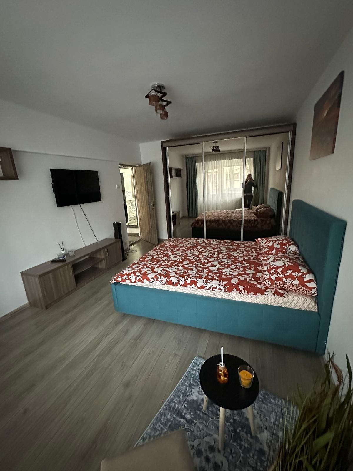 Închiriez apartament 2 camere zona tei — fotografia 3