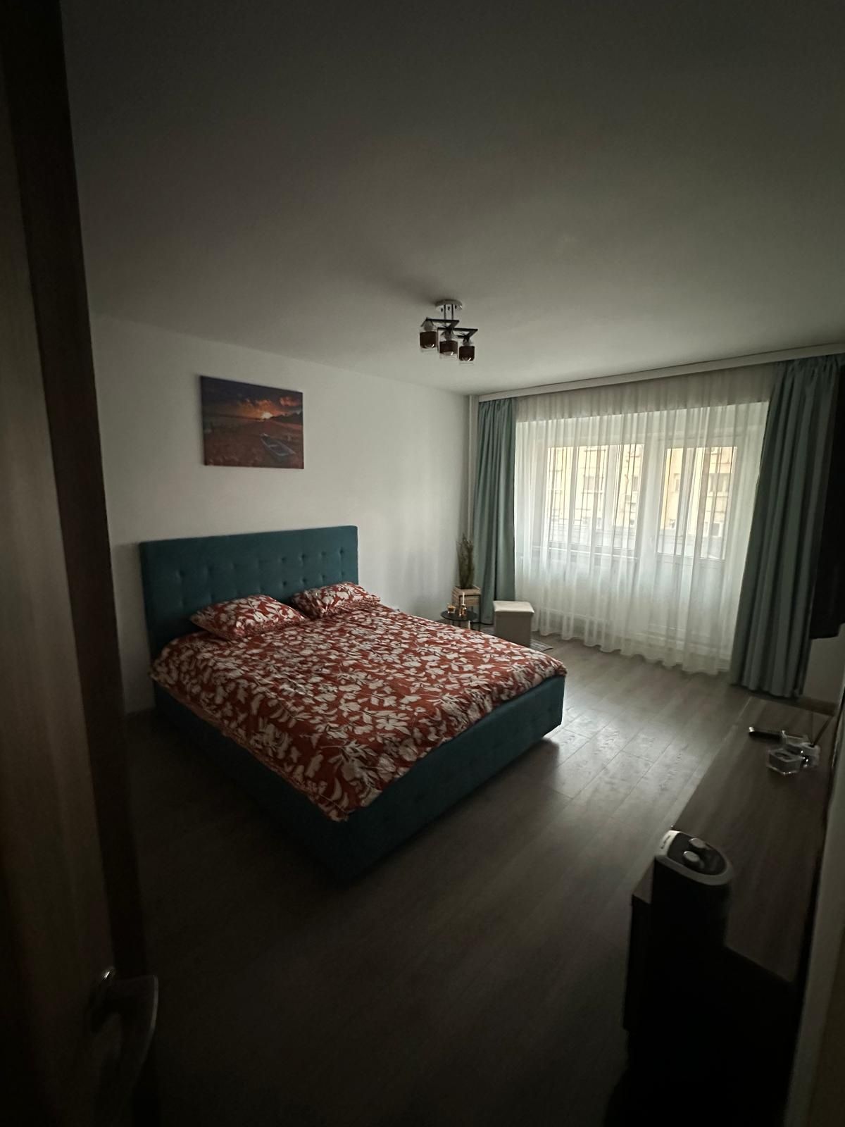 Închiriez apartament 2 camere zona tei — fotografia 4