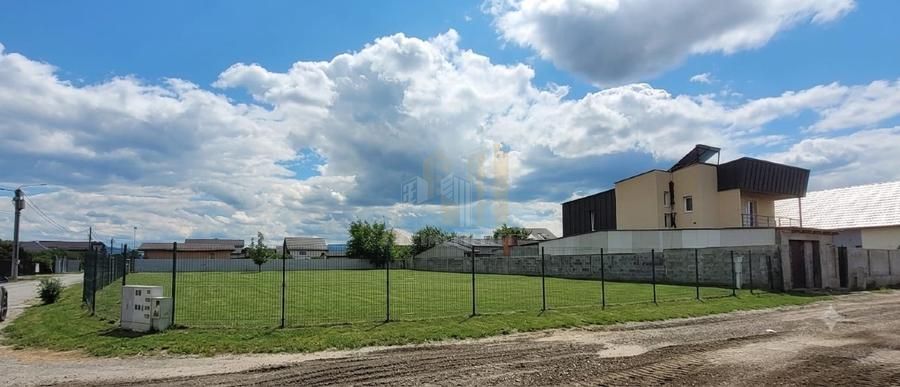 Teren intravilan Harman Brasov cu autorizație de construire — fotografia 3