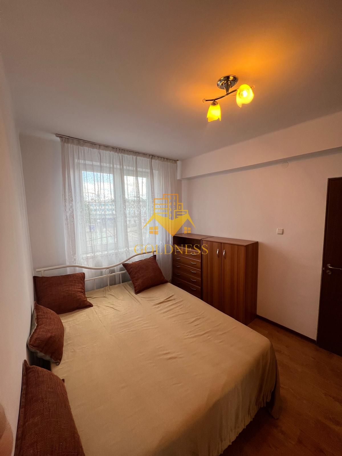 2 Camere decomandate, Central, M. Viteazul, Mc Donald s, Litere, Horea — fotografia 4