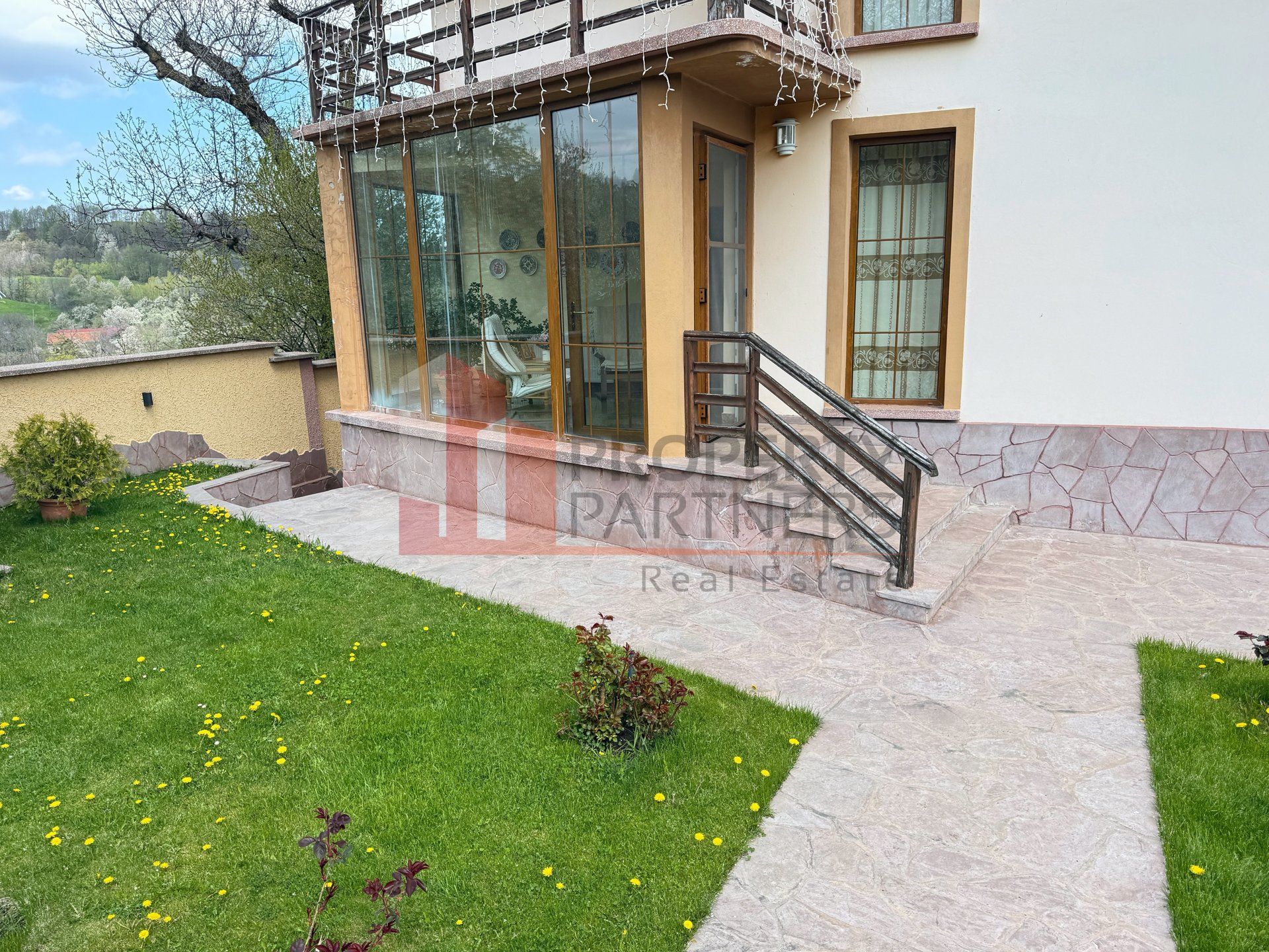 Casă 5 dormitoare + casă de oaspeți, priveliște Piatra Craiului, Sohodol-Bran — fotografia 3
