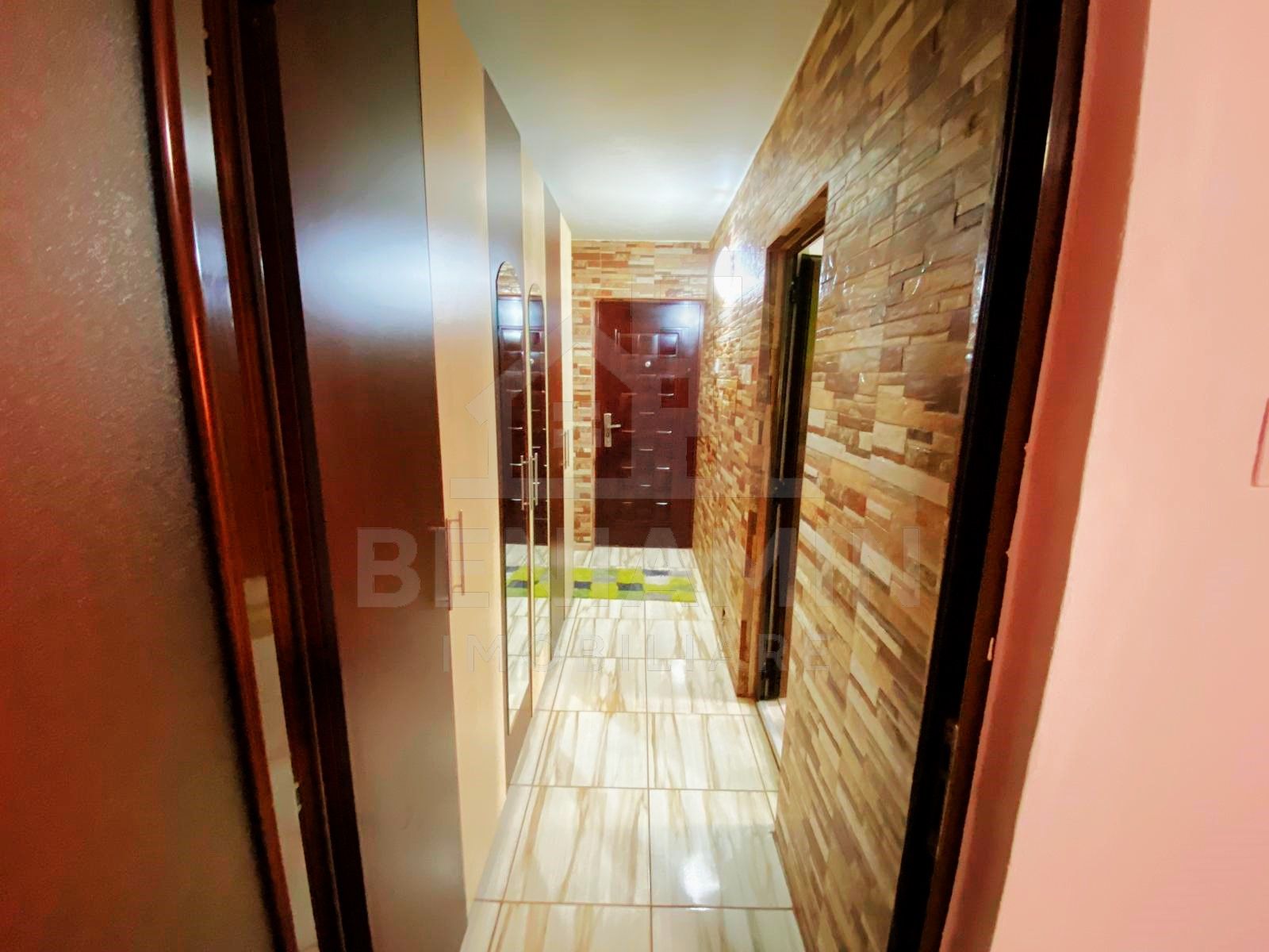 Apartament 2 camere parter cu centrala Rovine Pizza Ibiza 57mp — fotografia 10
