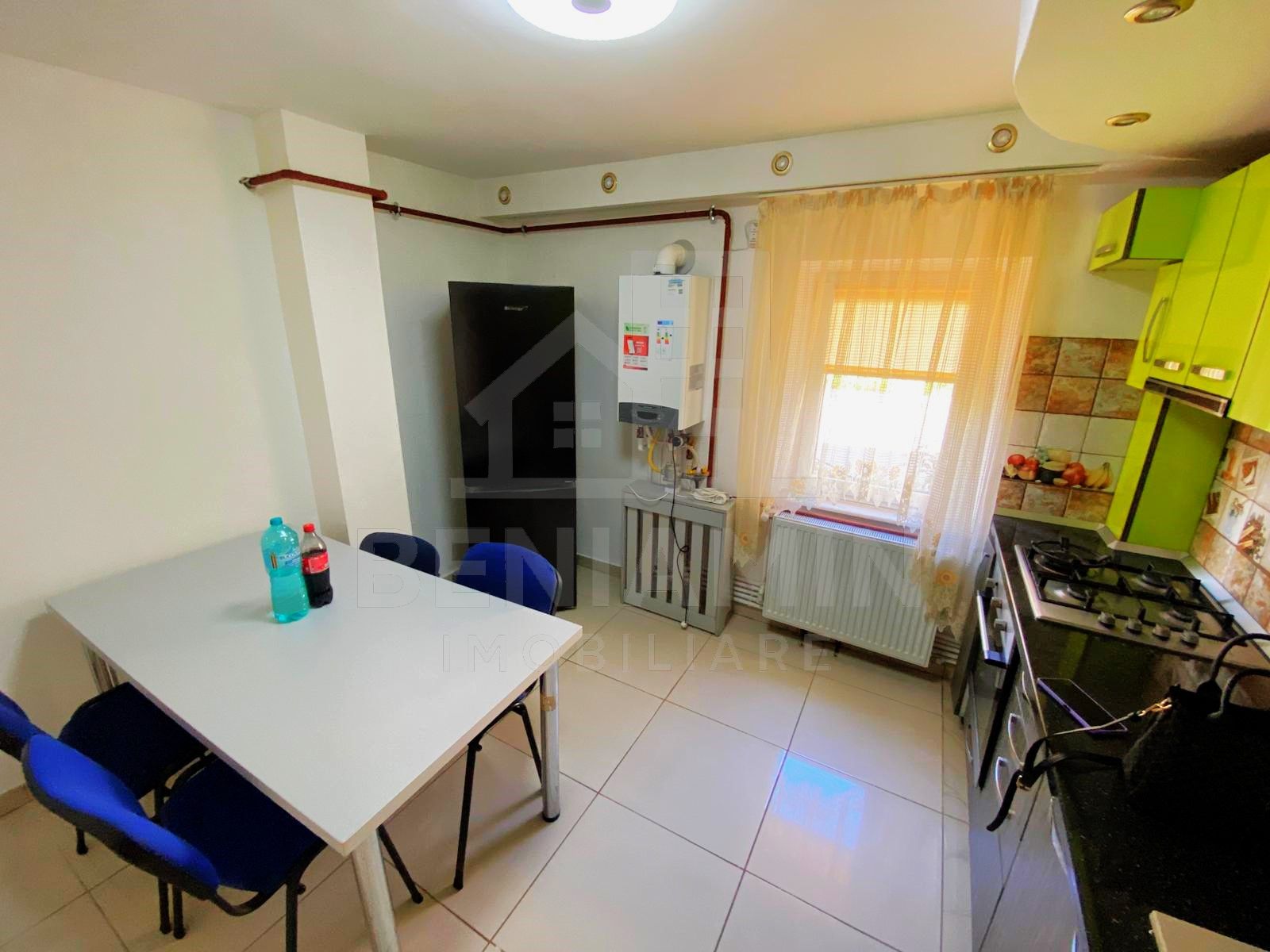 Apartament 2 camere parter cu centrala Rovine Pizza Ibiza 57mp — fotografia 5
