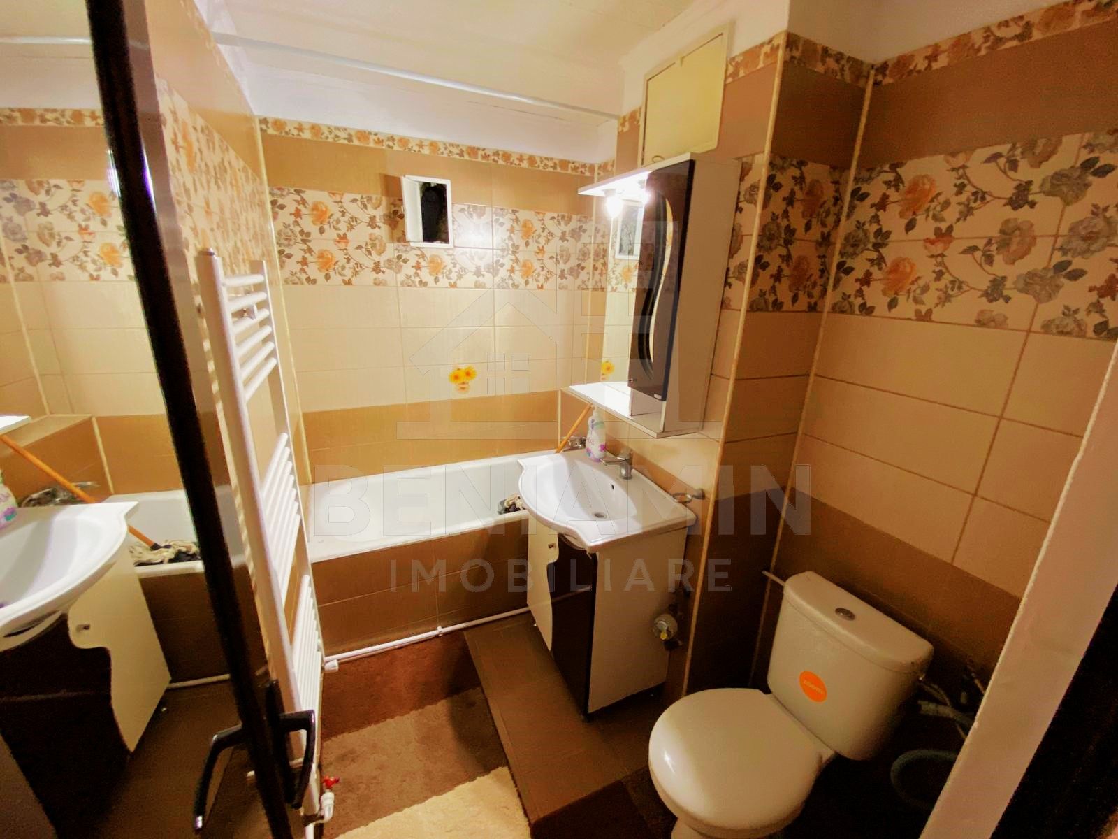 Apartament 2 camere parter cu centrala Rovine Pizza Ibiza 57mp — fotografia 8