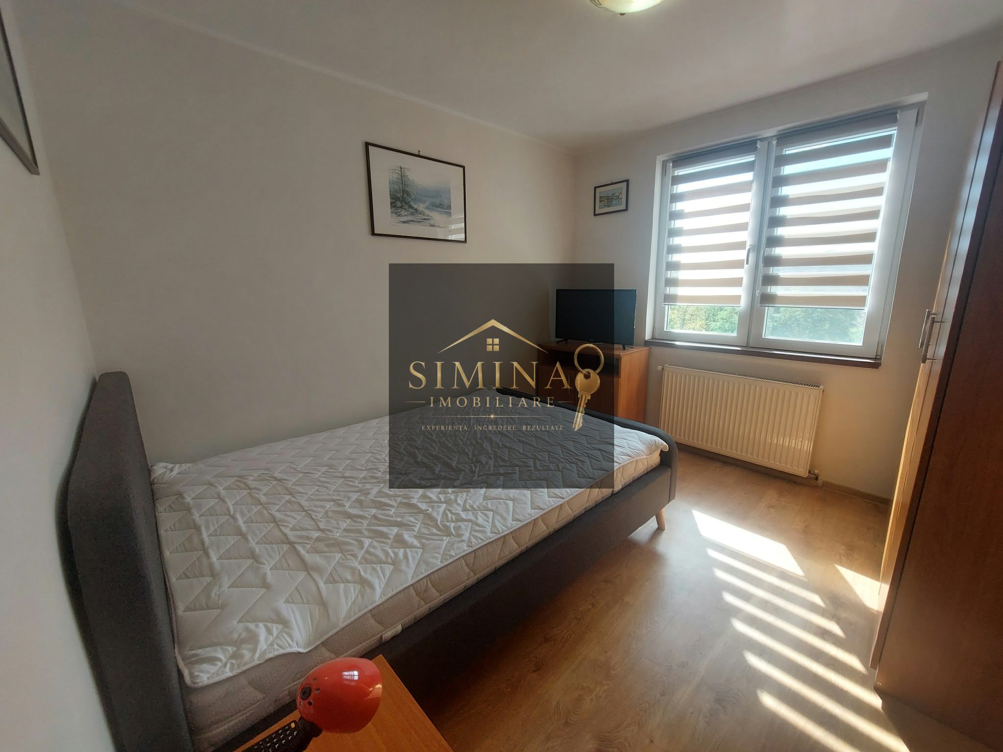 Apartament 2 camere, De Închiriat, Zona Domus — fotografia 3