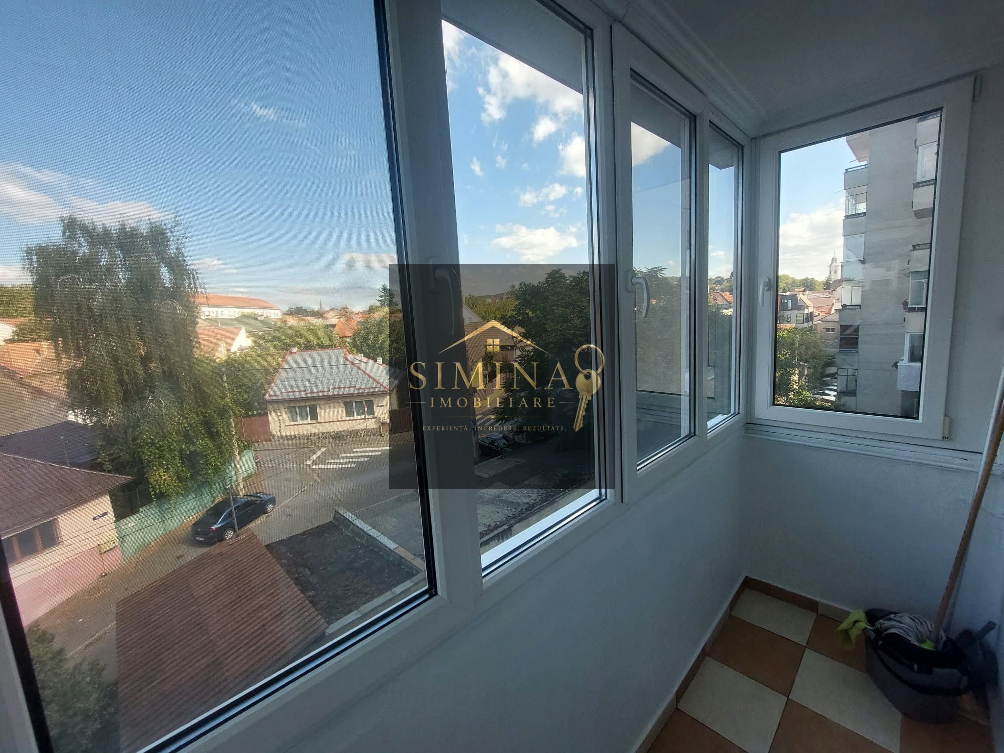 Apartament 2 camere, De Închiriat, Zona Domus — fotografia 6