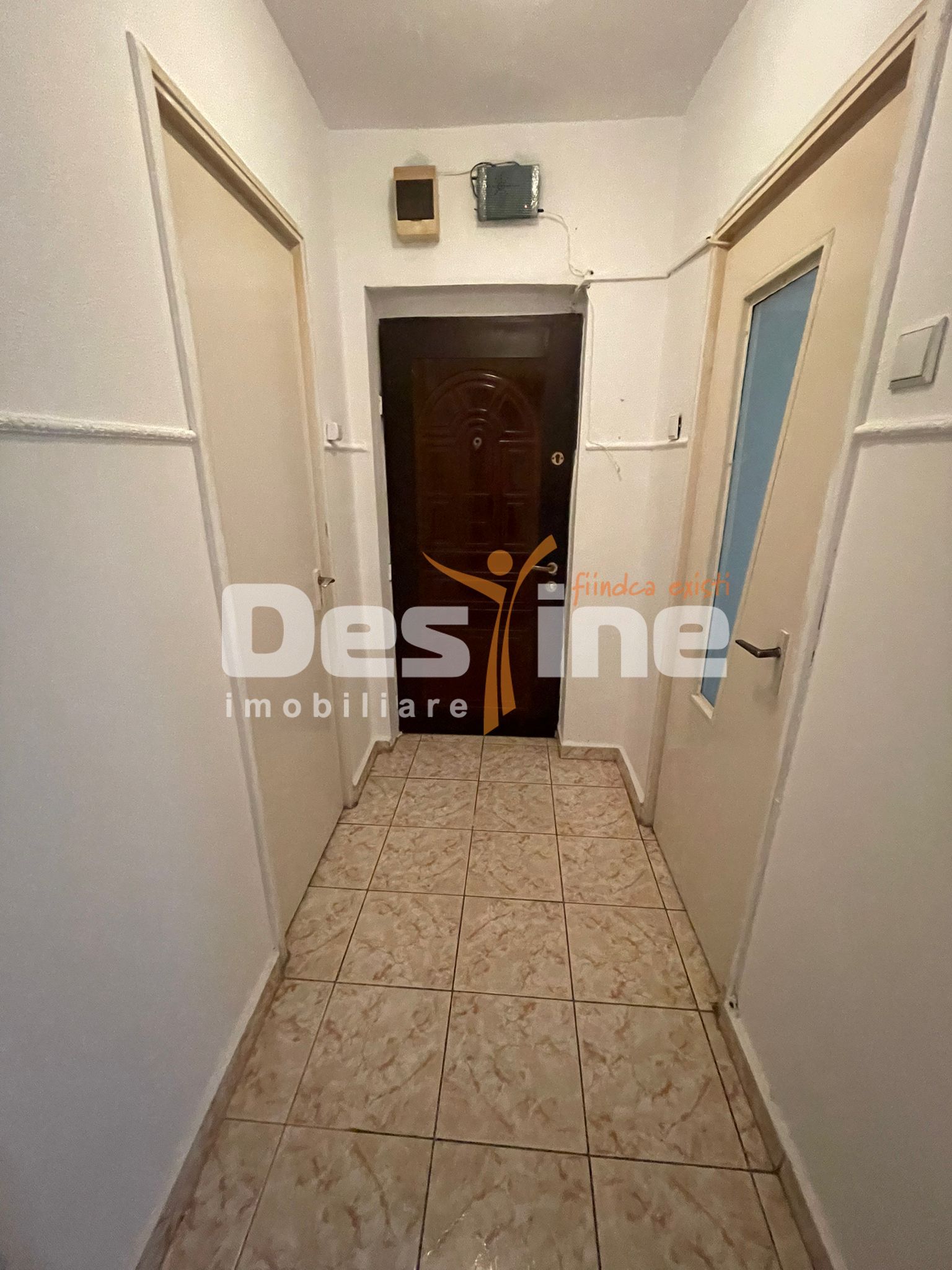 Apartament 3 camere semidecomandat , Bd. 1 Mai ,Sector 6 , — fotografia 10
