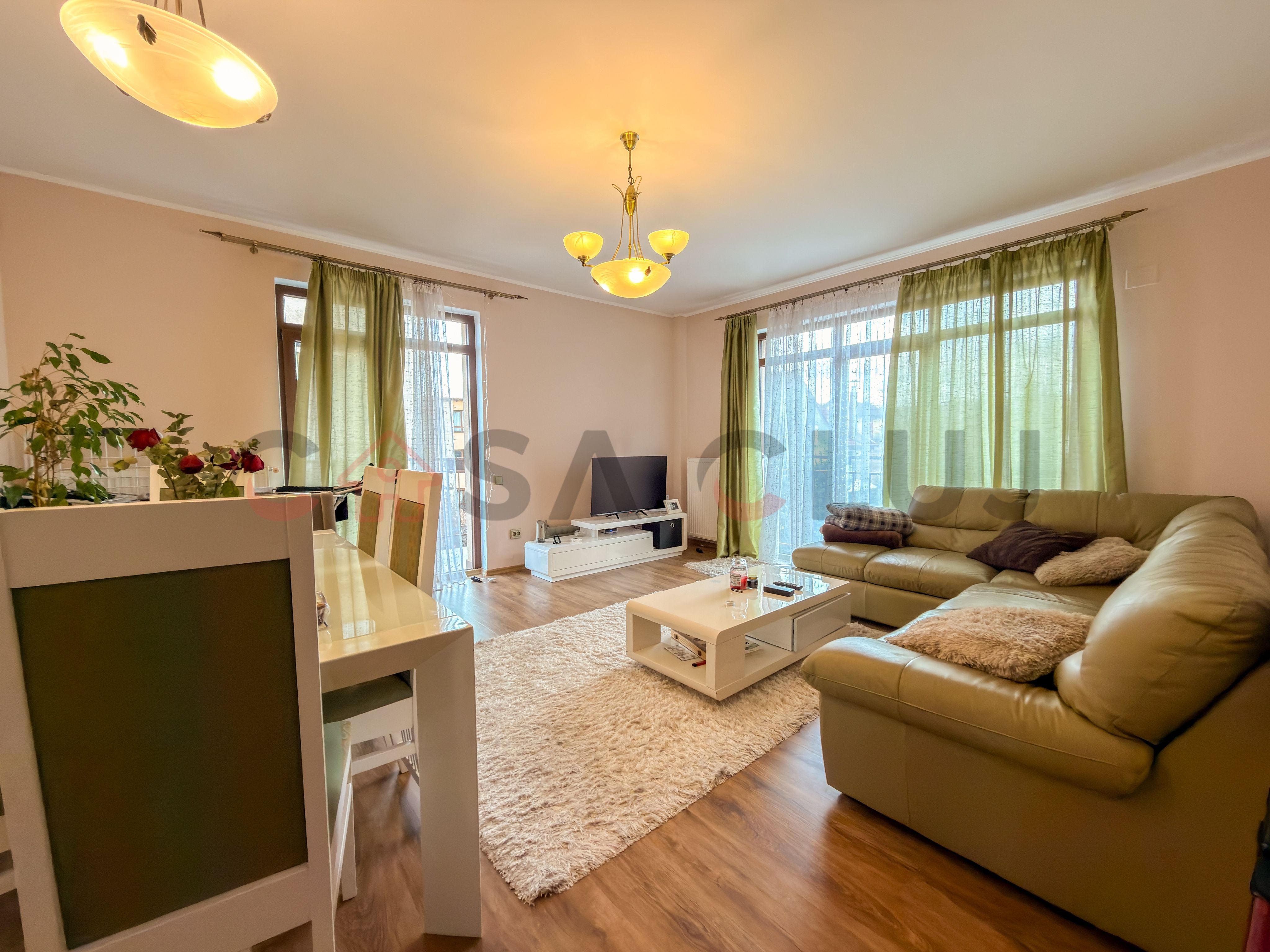 Apartament frumos, 2 bai, spațios, garaj, Bibescu, Zorilor !