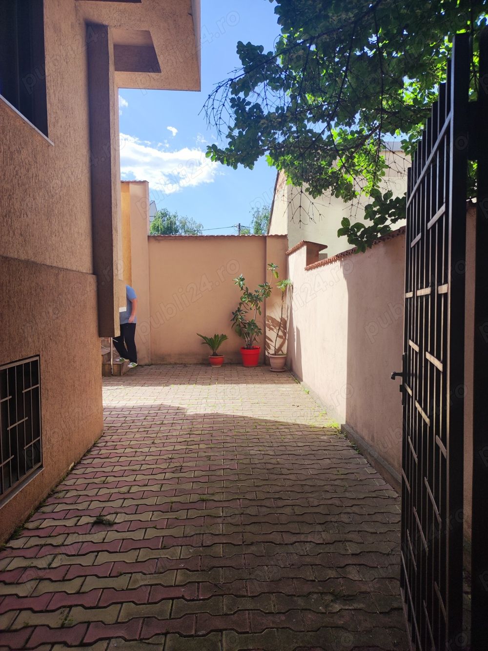 Ap 3 camere,curte, terasă vilă Dămăroaia — fotografia 4