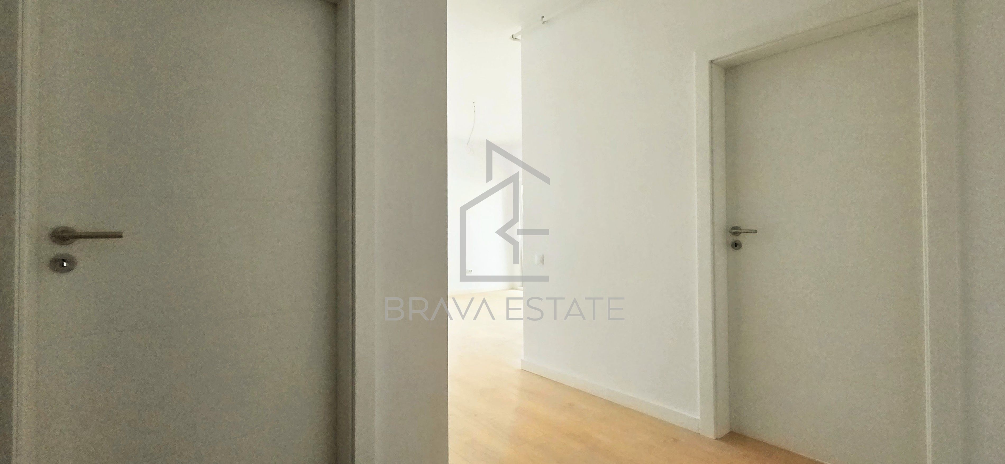 Apartament 3 camere, terasa, garaj subteran, zona Eroilor, Florești — fotografia 4
