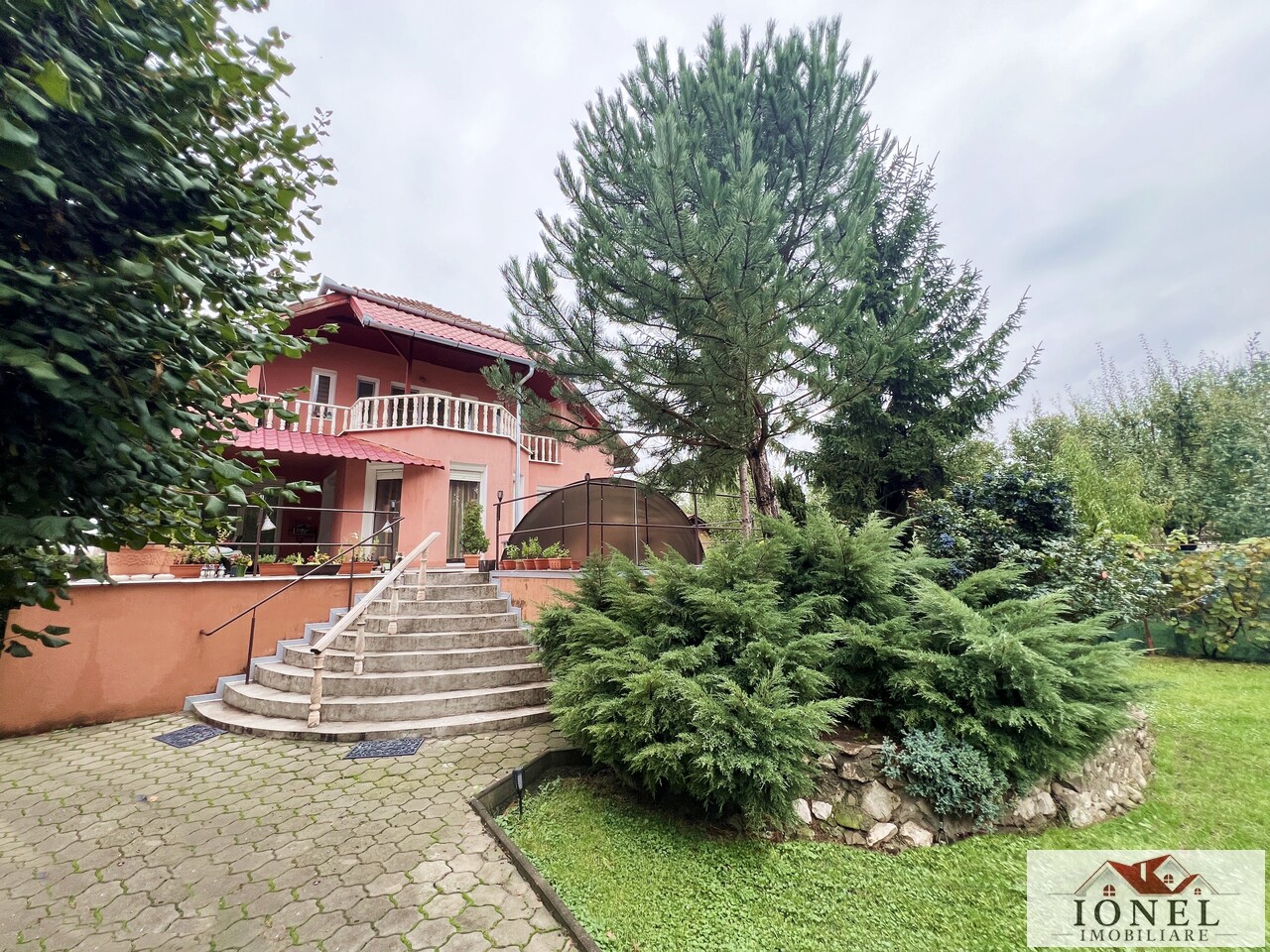 Casa de vanzare in Alba Iulia, Centru cu 679 mp construiti