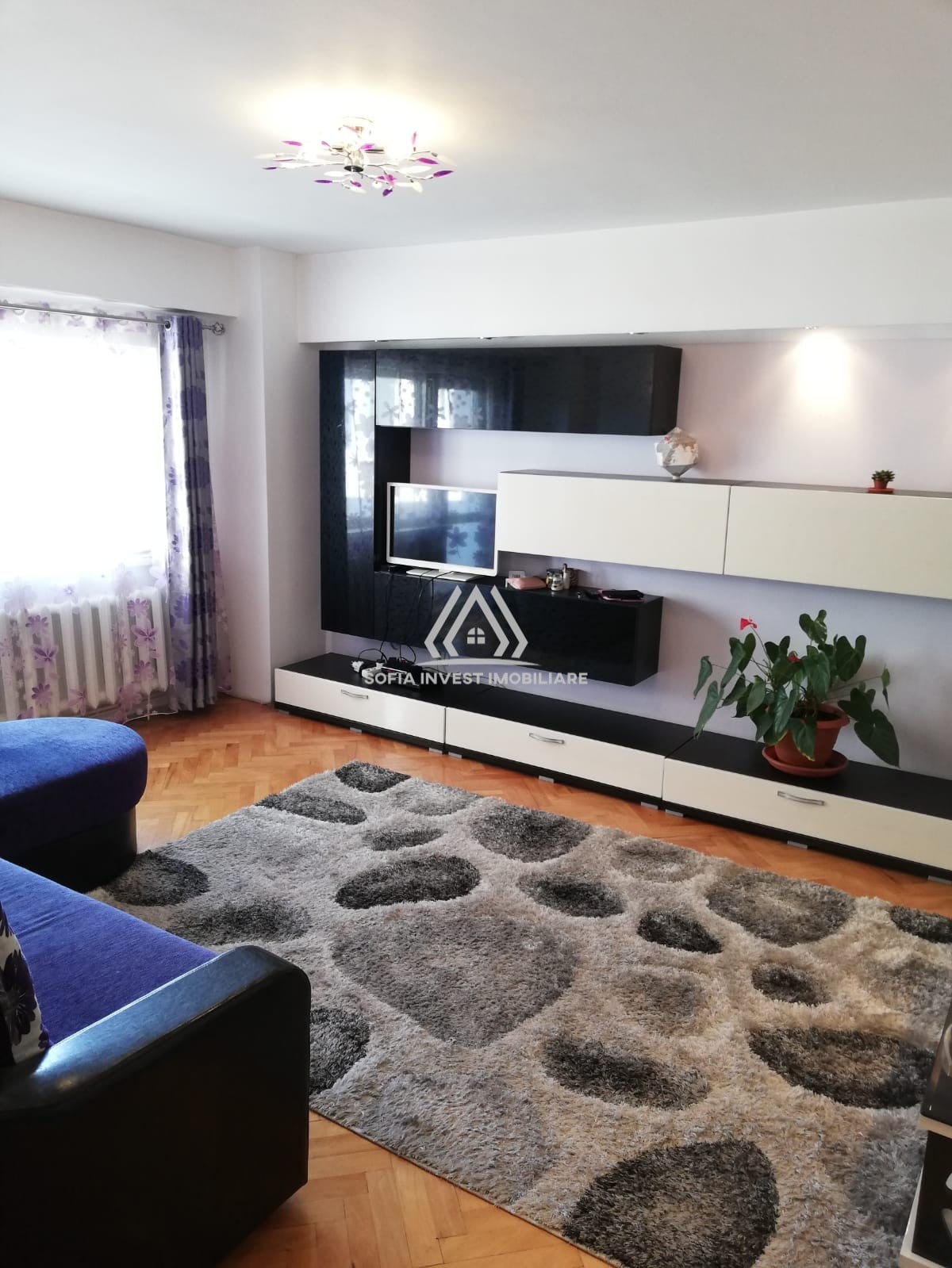 Apartament 3 camere 87mp în Piata CIpariu