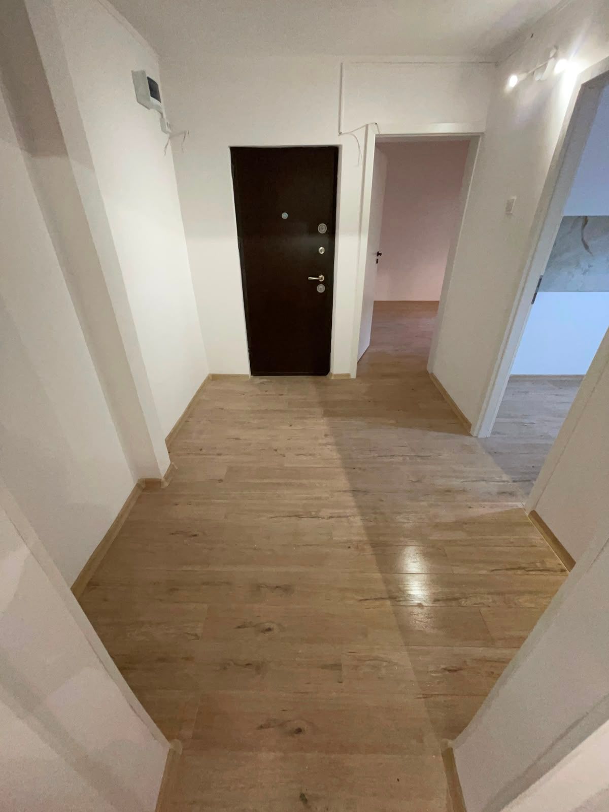 Apartament 2 camere zona Apusului/0% comision — fotografia 9