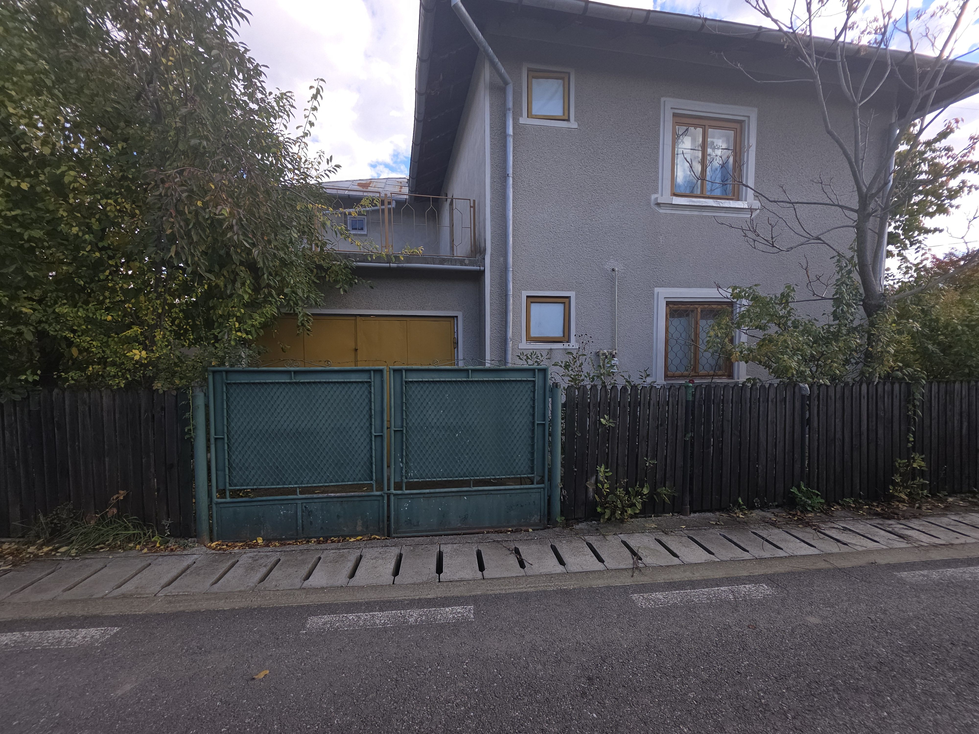 Casa ta la pret de apartament - 5 minute de Targoviste