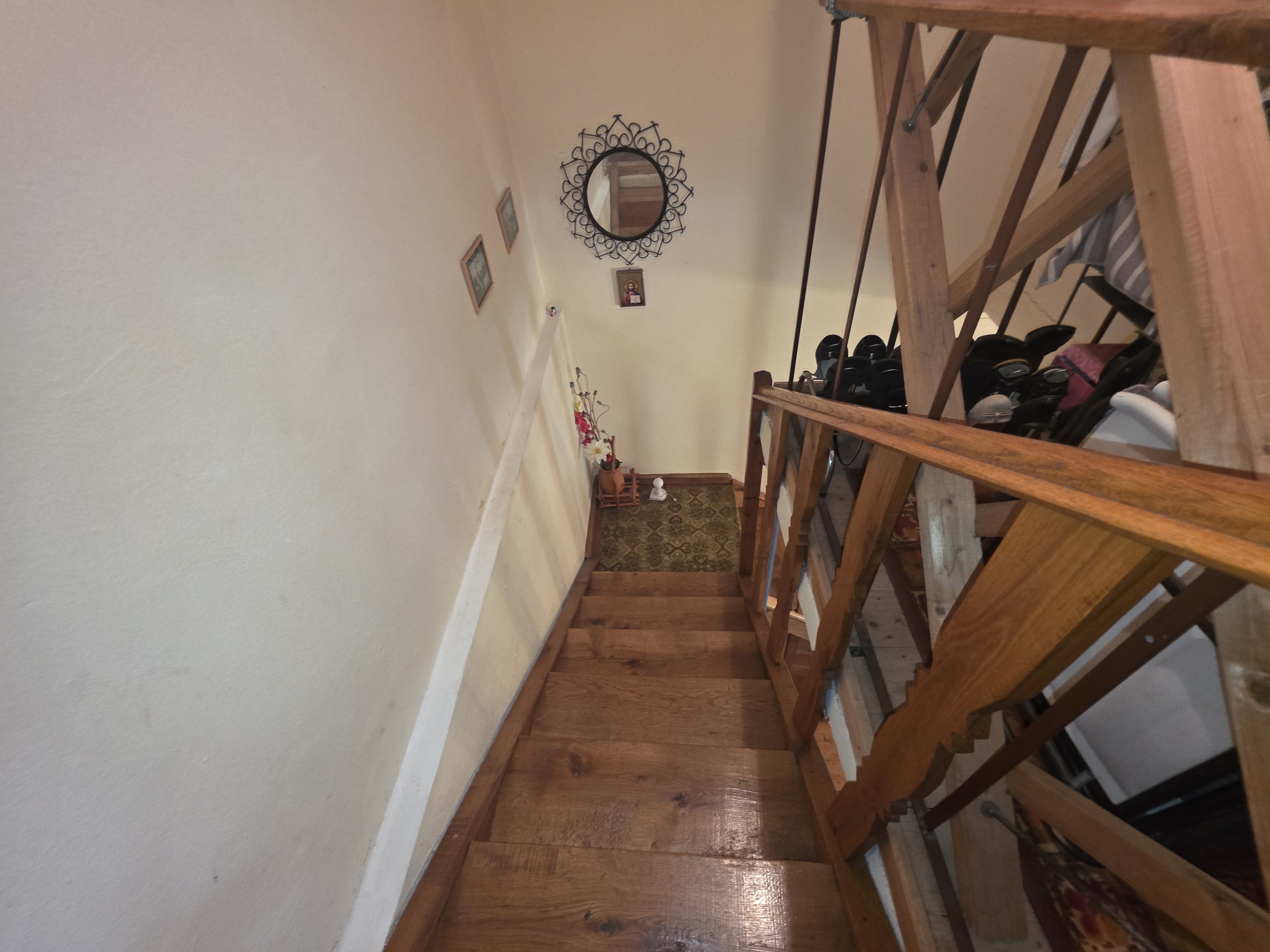 Casa ta la pret de apartament - 5 minute de Targoviste — fotografia 15