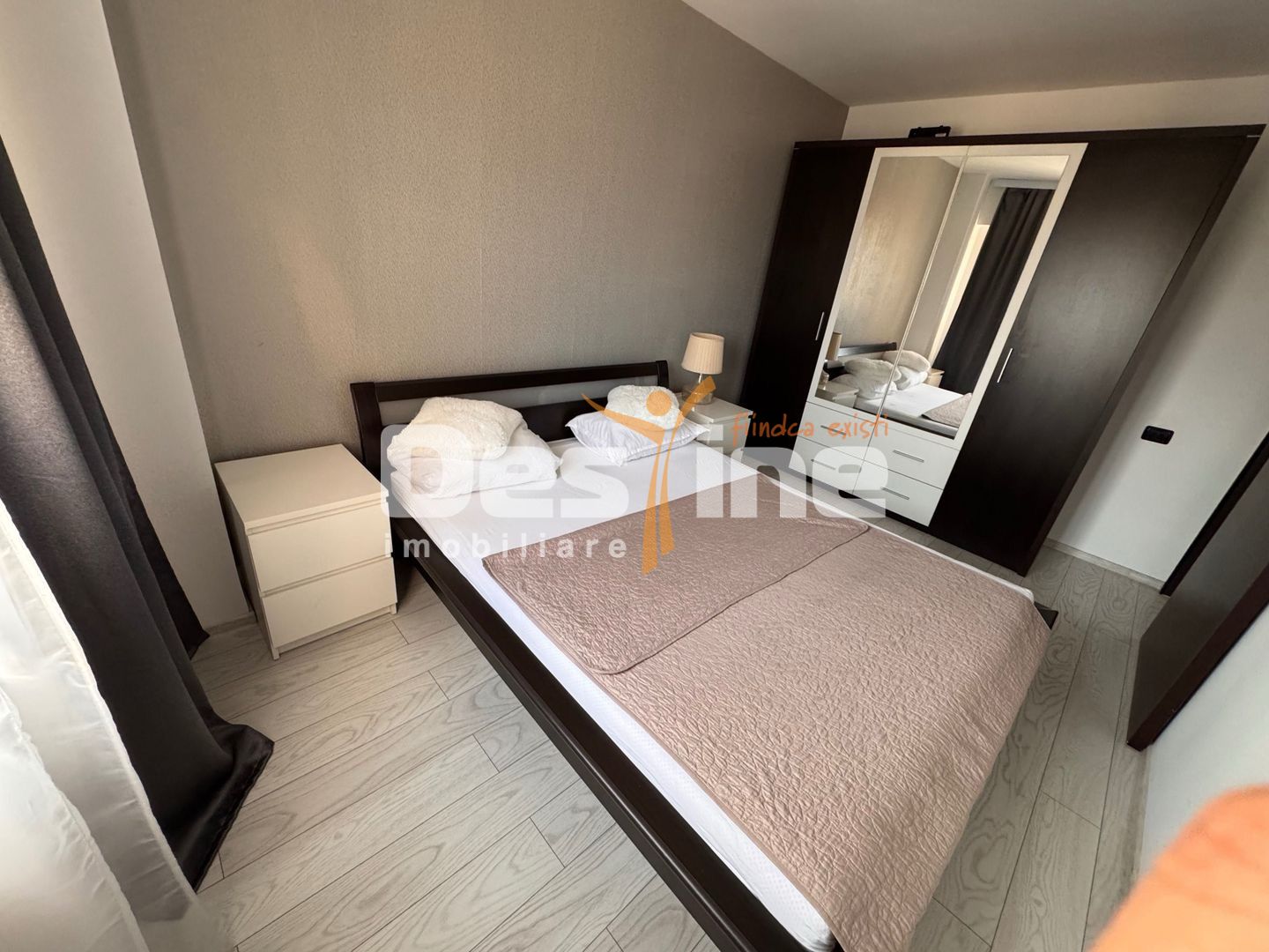 Panduri | 2 camere | 55mp | et 9 | renovat | centrala | 164.900 euro — fotografia 3