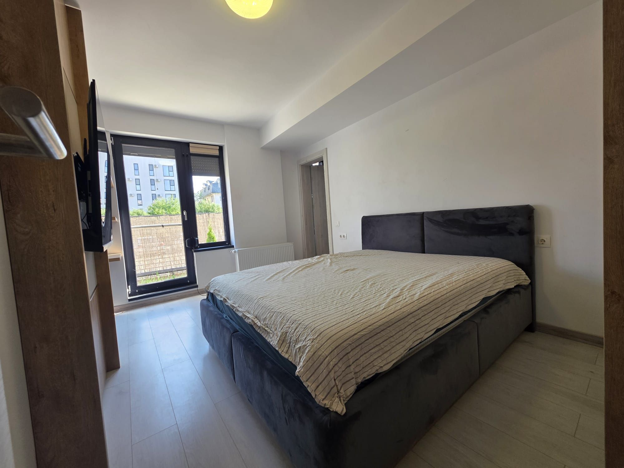 Apartament 3 camere parter si curte 45m  de inchirat Rond OMV Pipera — fotografia 12