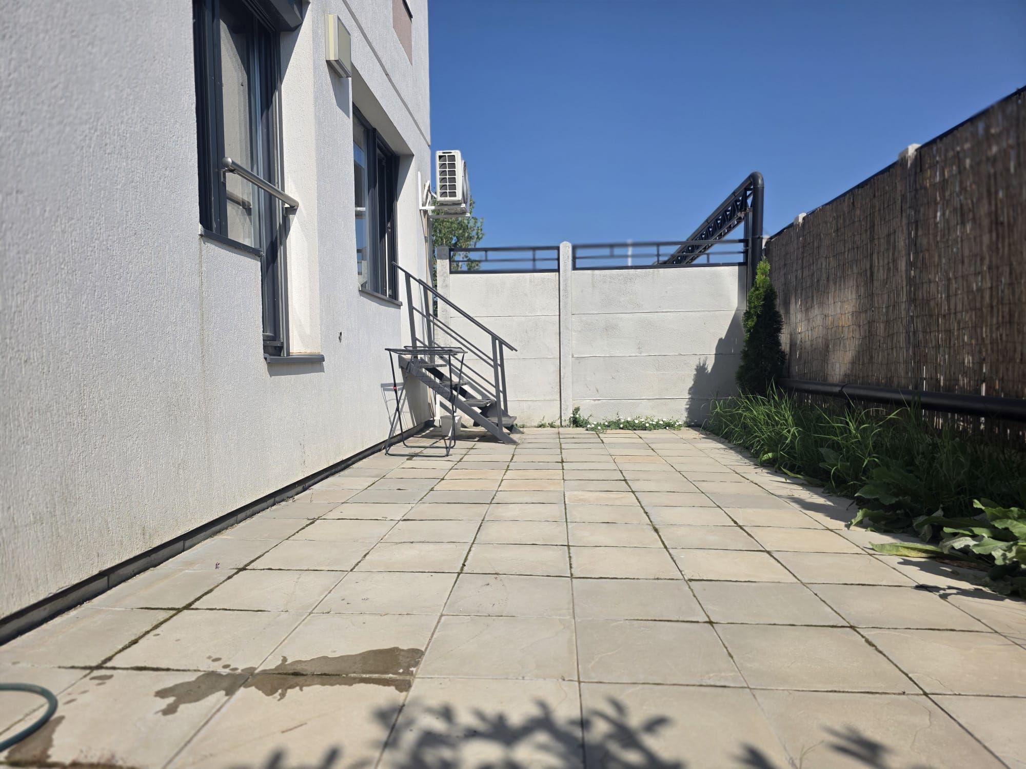 Apartament 3 camere parter si curte 45m  de inchirat Rond OMV Pipera — fotografia 13