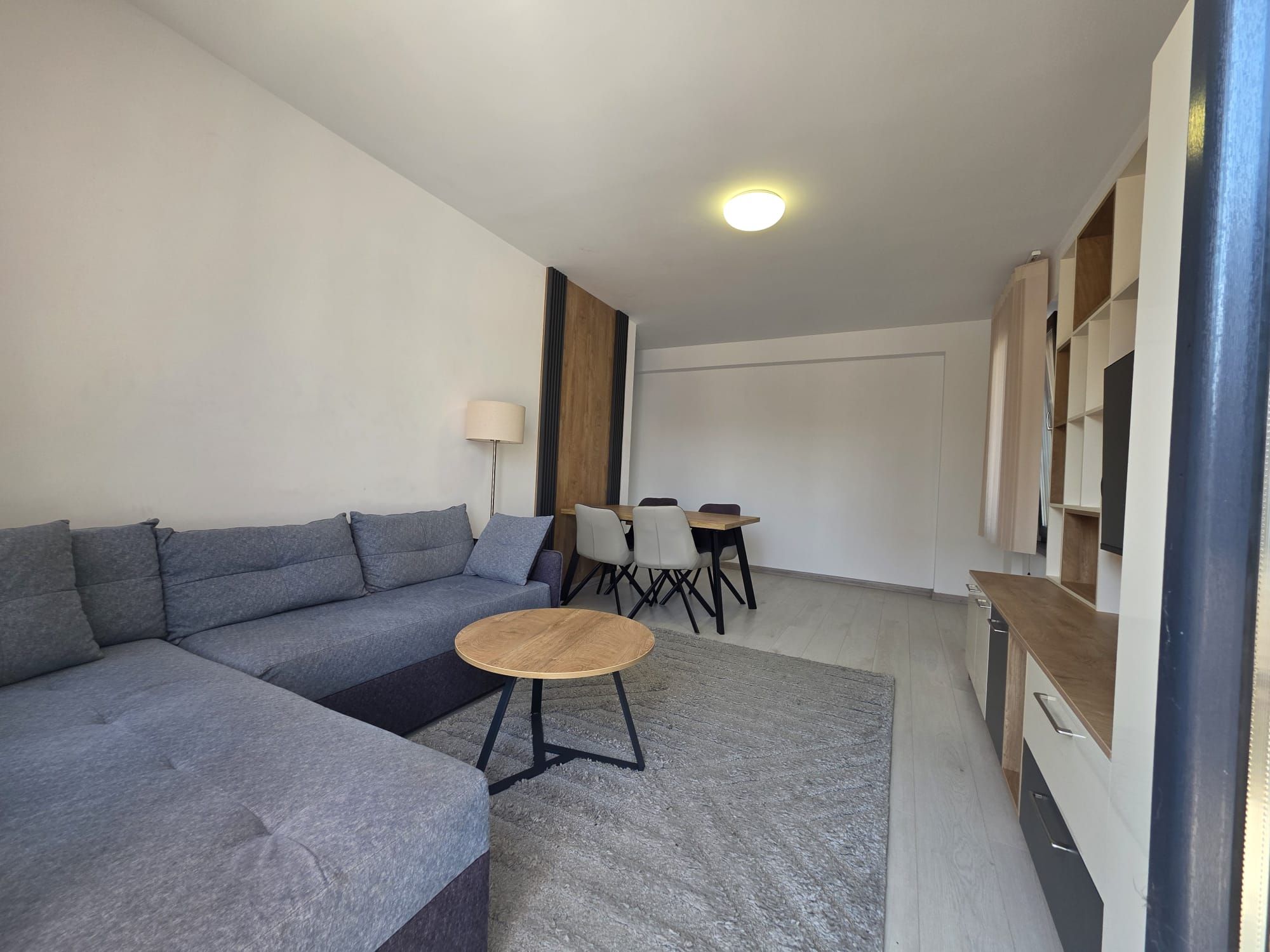 Apartament 3 camere parter si curte 45m  de inchirat Rond OMV Pipera — fotografia 2