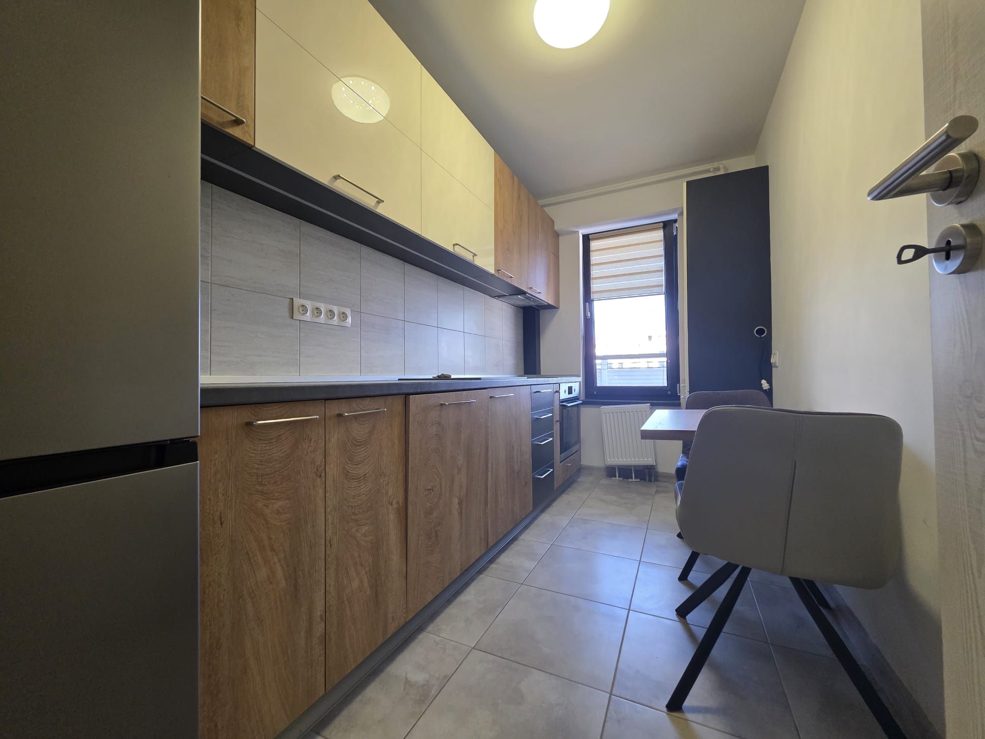 Apartament 3 camere parter si curte 45m  de inchirat Rond OMV Pipera — fotografia 5