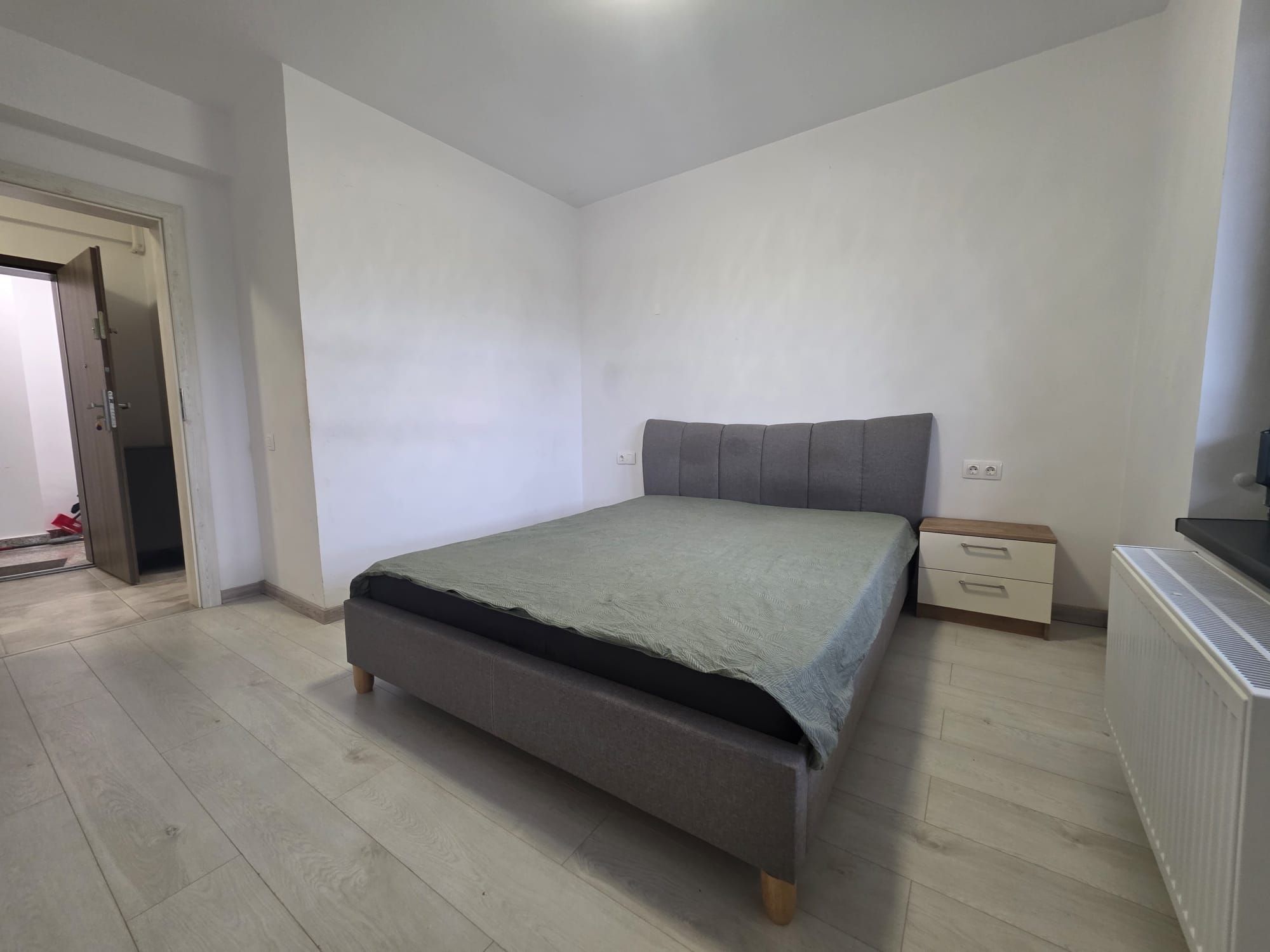 Apartament 3 camere parter si curte 45m  de inchirat Rond OMV Pipera — fotografia 7