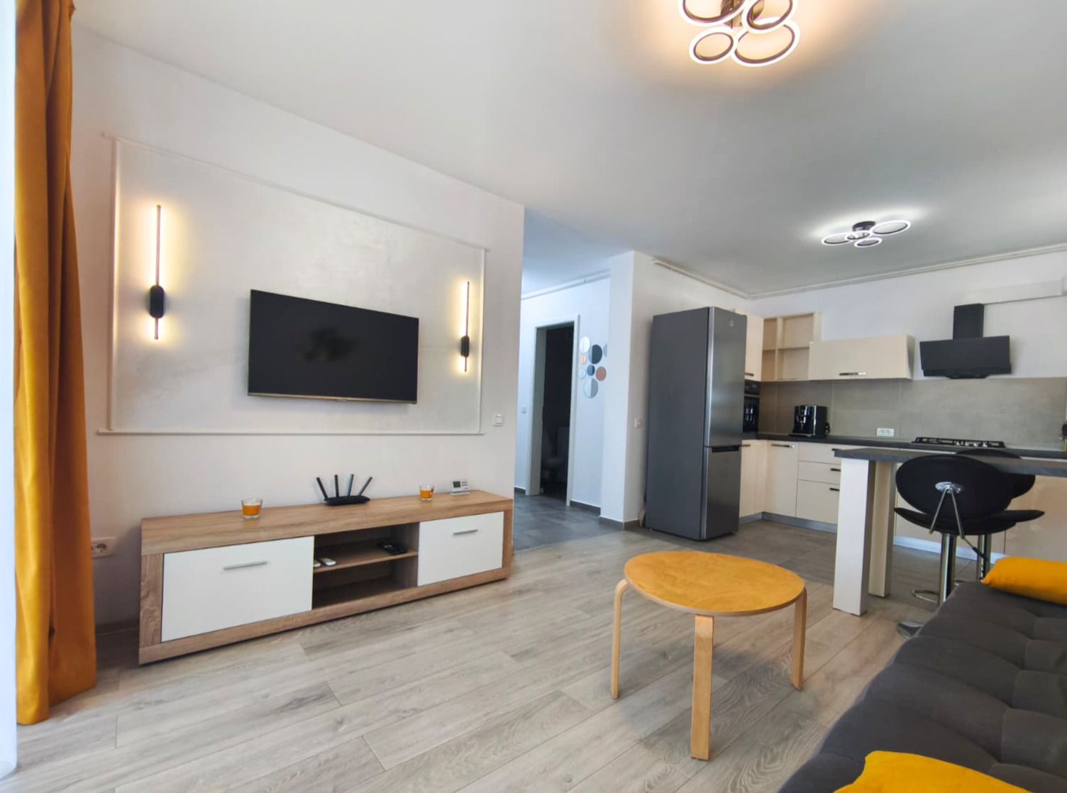 Studio Elegant în Kasper Coresi Balcon Parcare Boxă